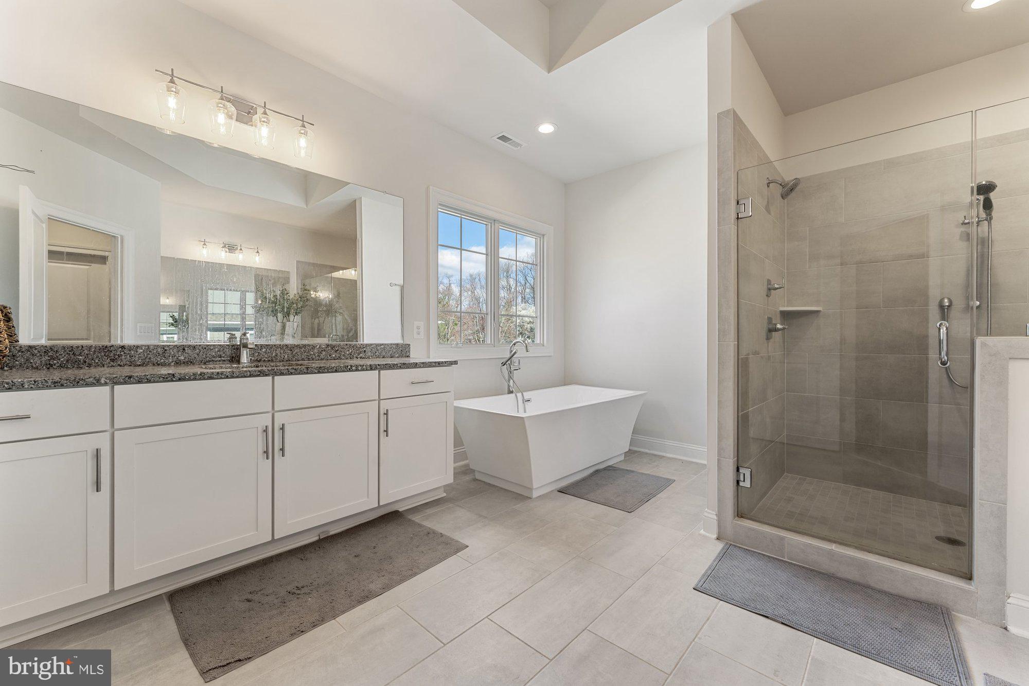 MOIDONE ACRES - Residential