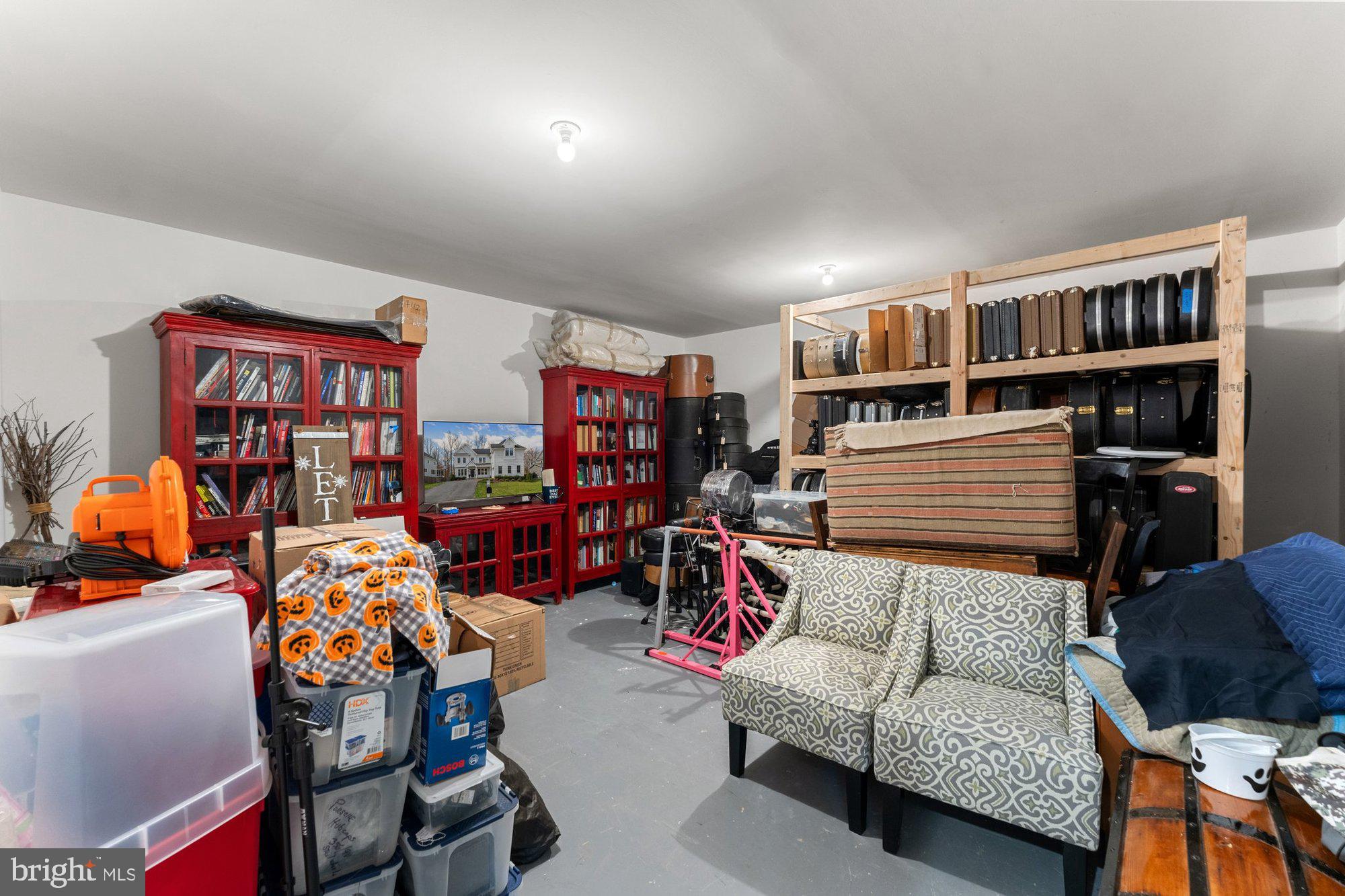 MOIDONE ACRES - Residential