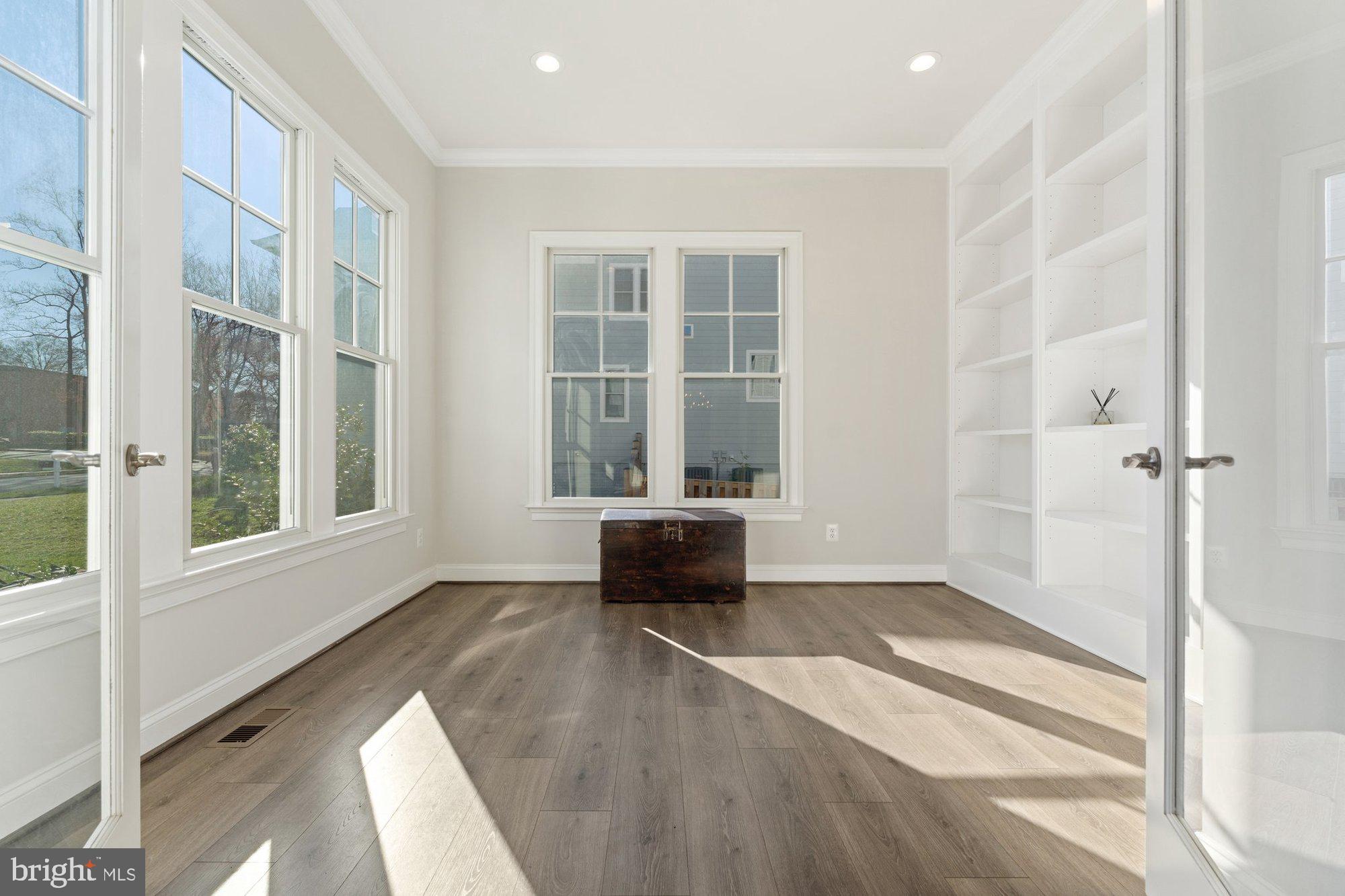 MOIDONE ACRES - Residential