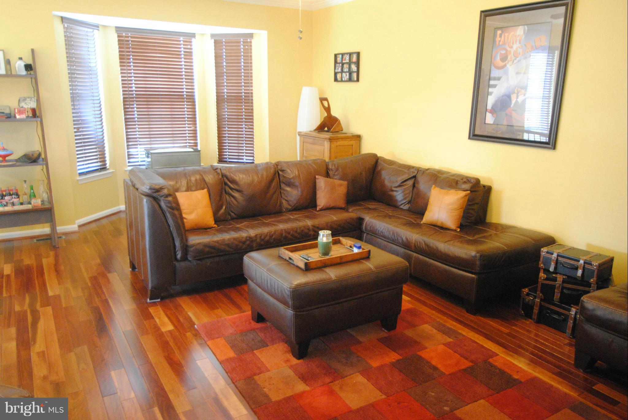 PINEY ORCHARD - Residential