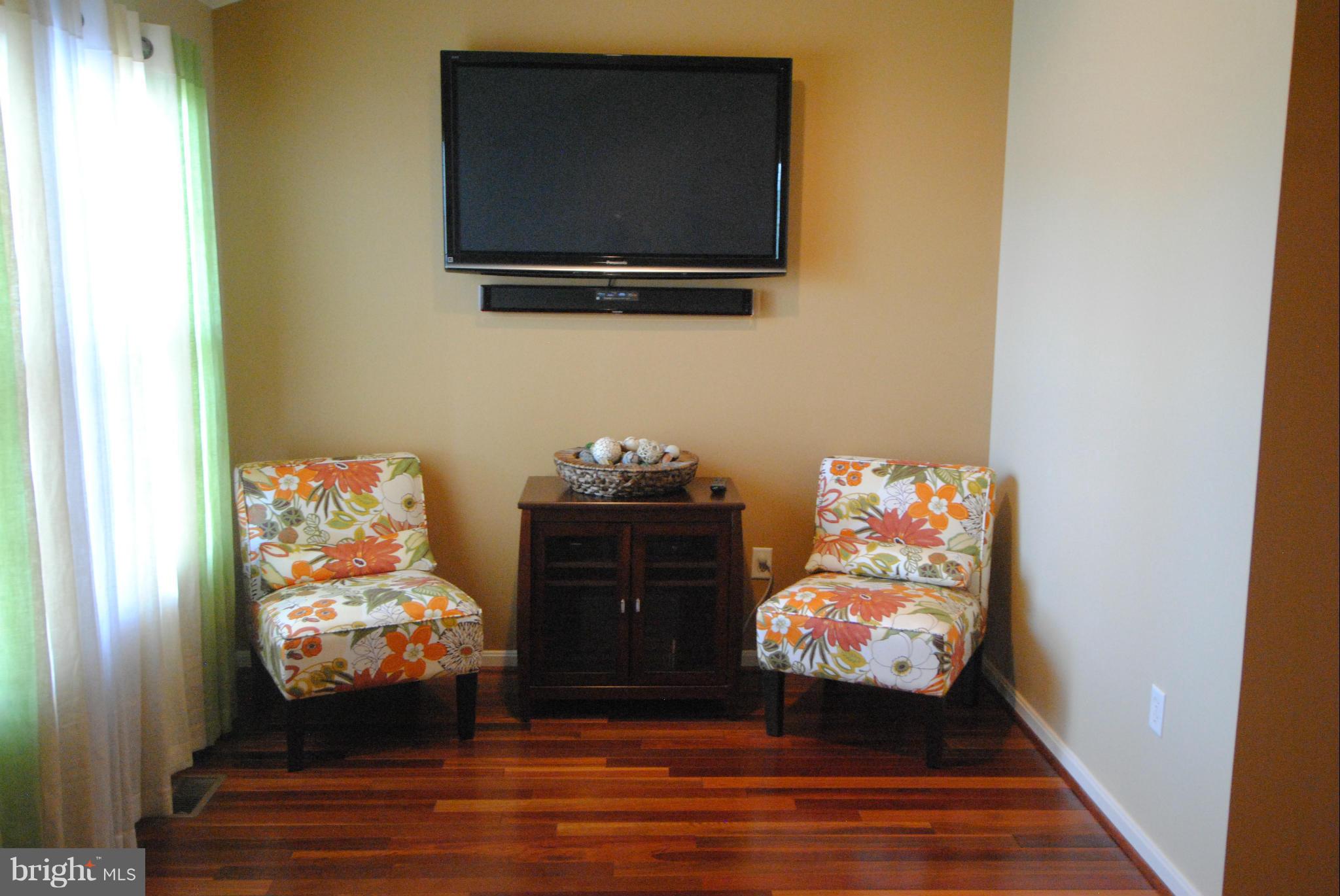 PINEY ORCHARD - Residential