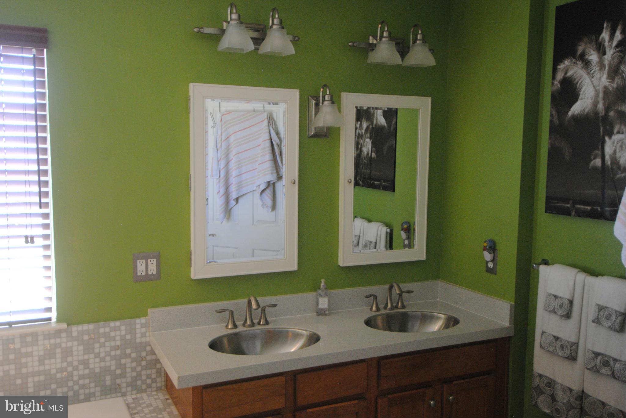 PINEY ORCHARD - Residential