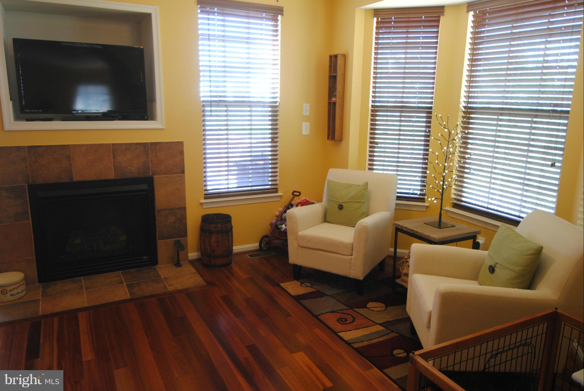 PINEY ORCHARD - Residential