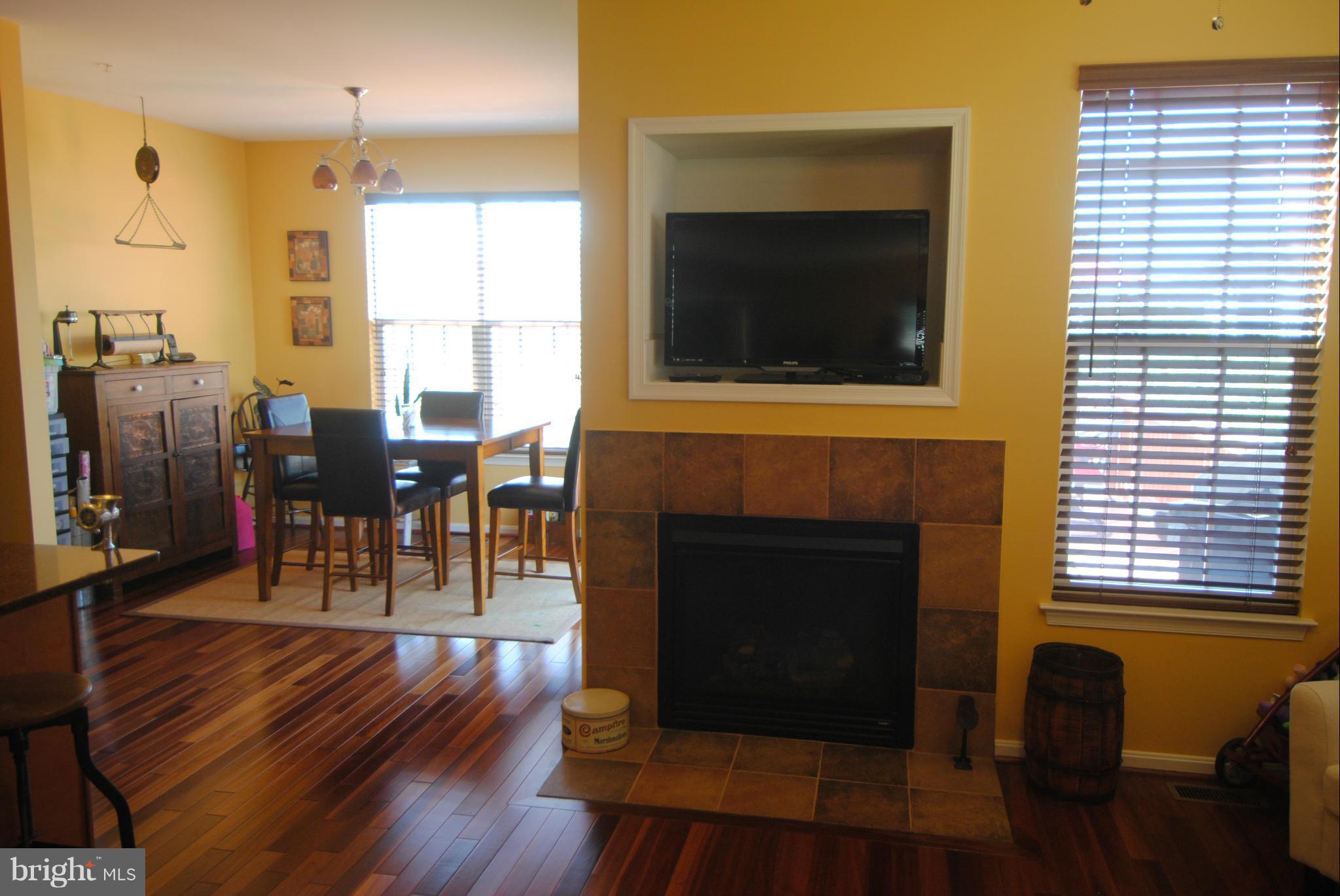 PINEY ORCHARD - Residential