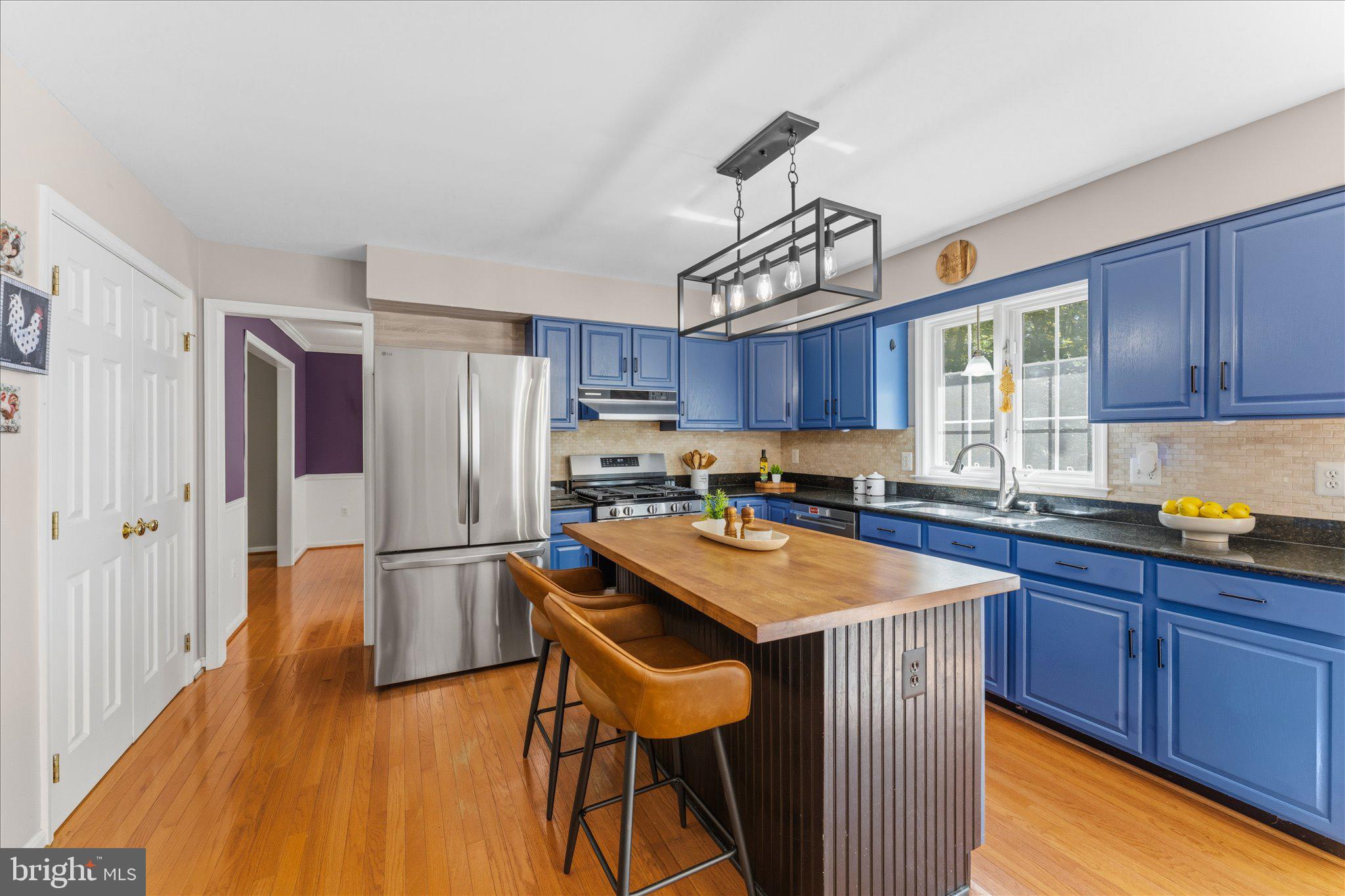 2319 WILDWOOD CIRCLE