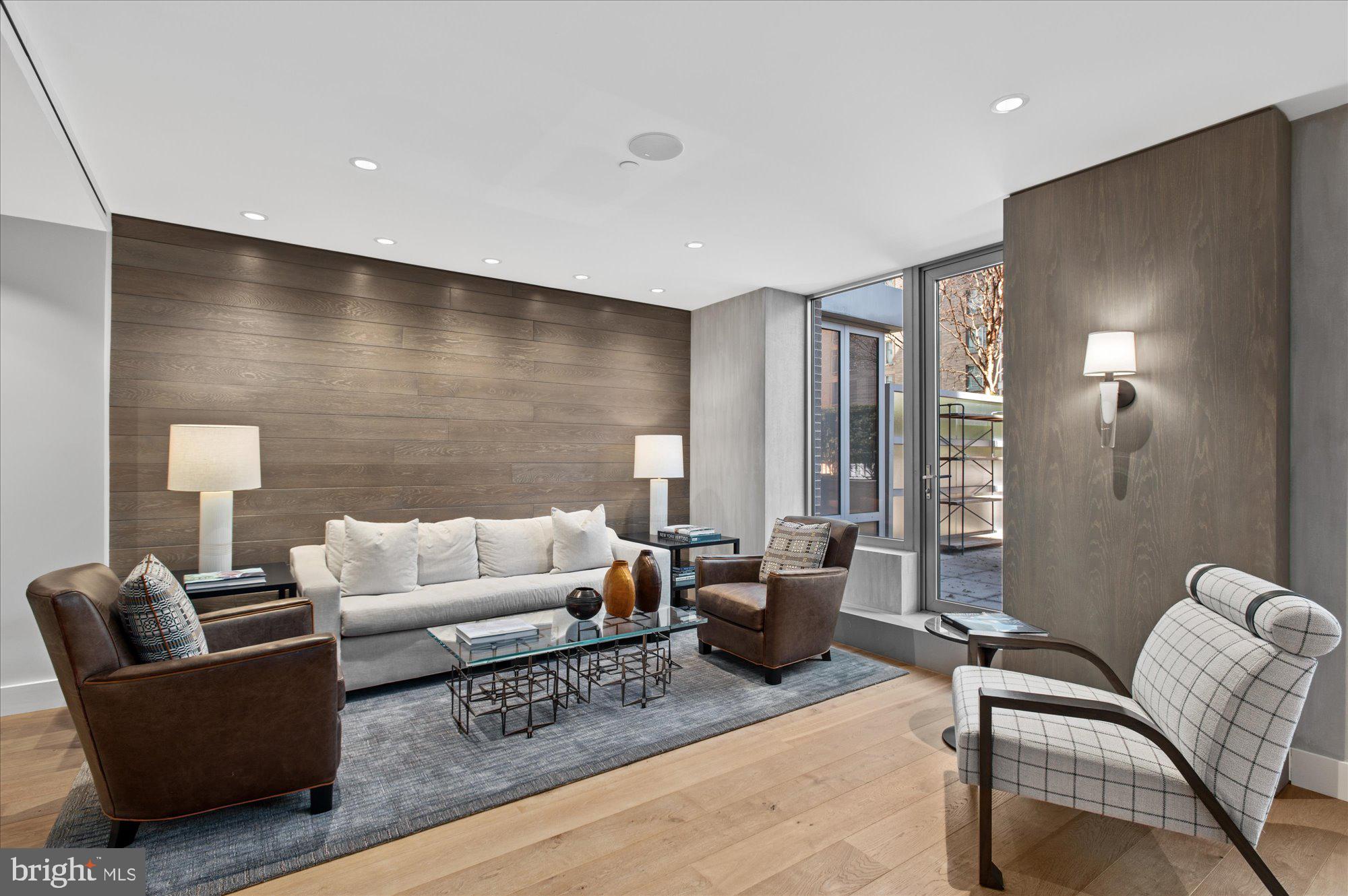WEST END - Residential