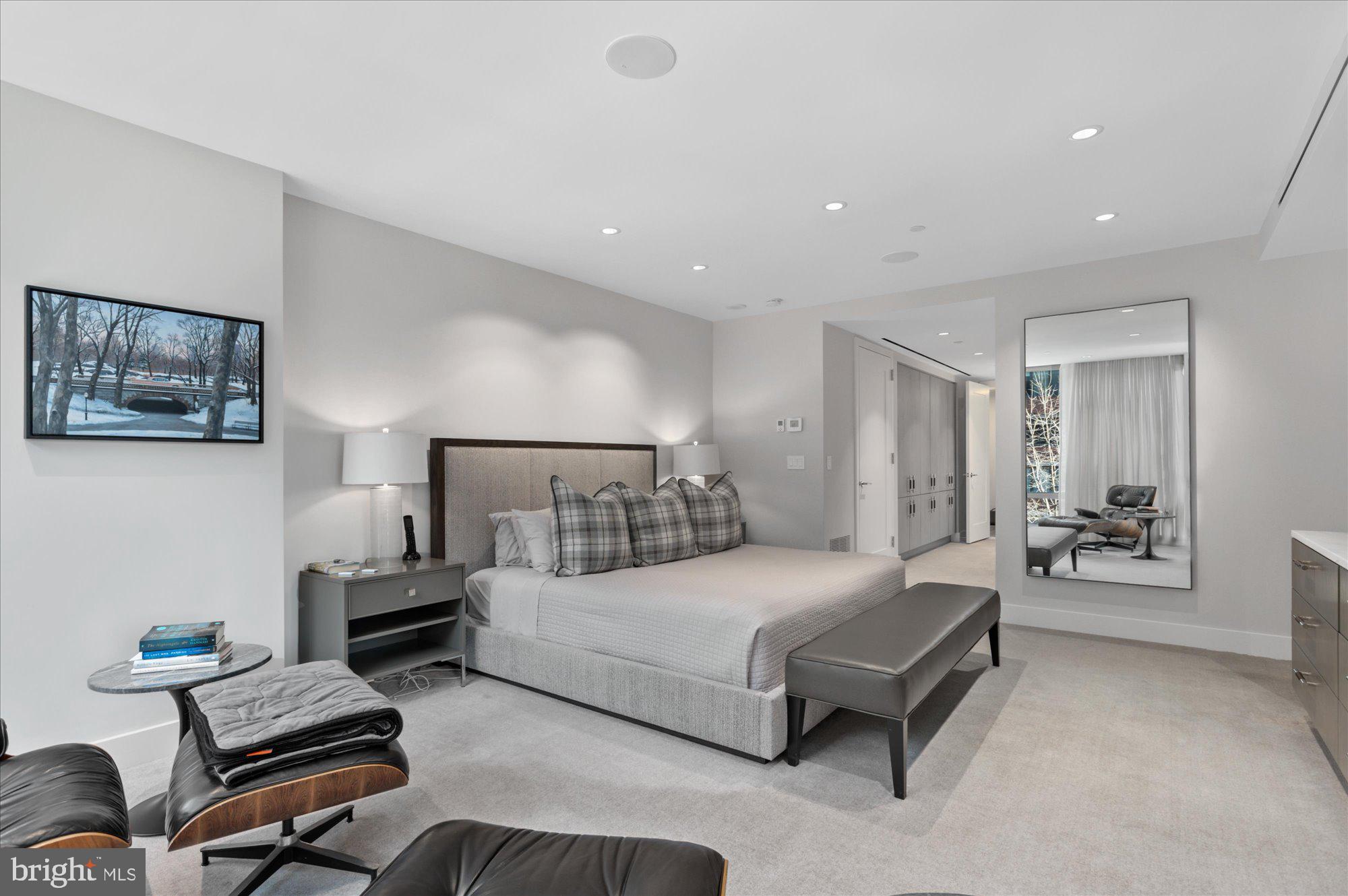 WEST END - Residential