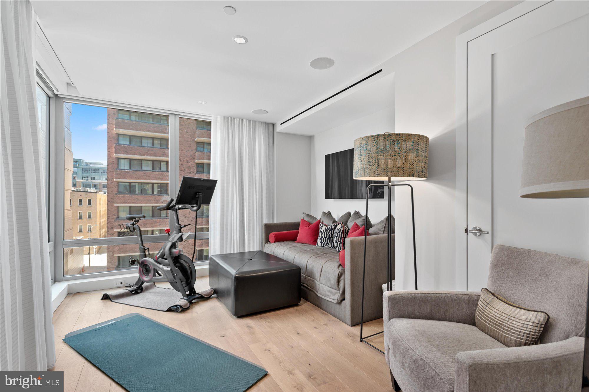 WEST END - Residential