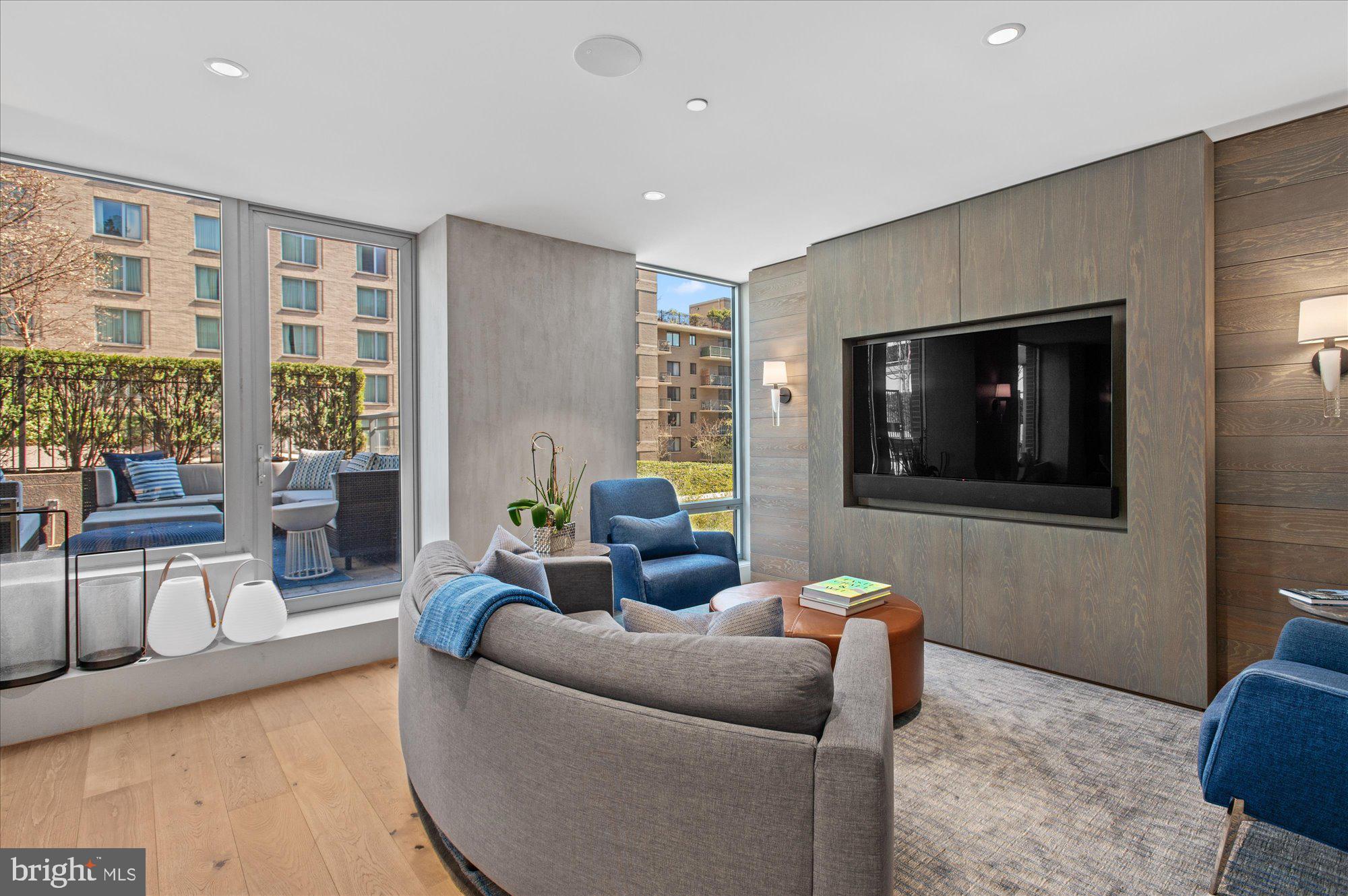 WEST END - Residential