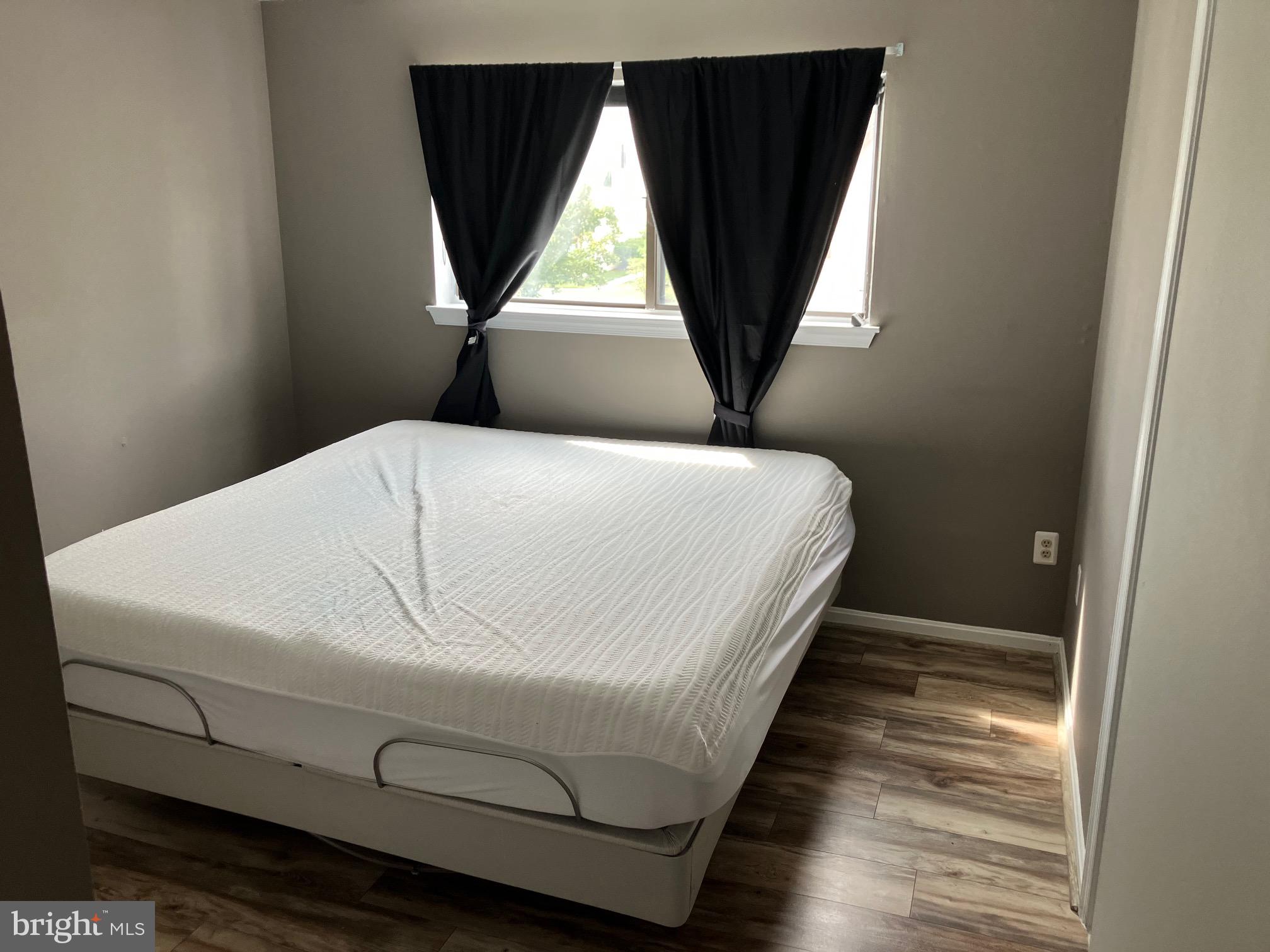 THE TIERS OF LAUREL LAKE - Residential