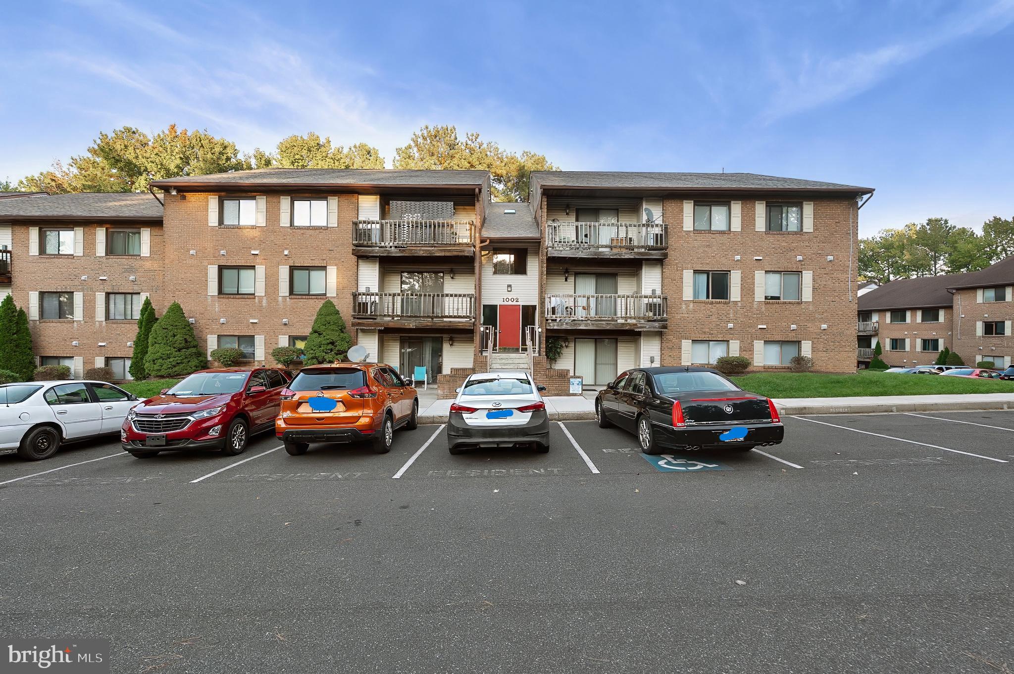 MAGNOLIA WOODS CONDOMINIUMS - Residential