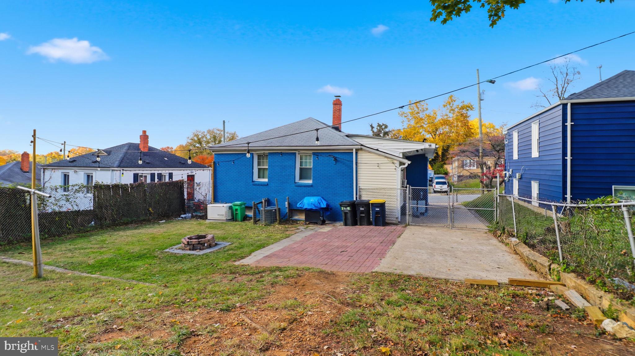 CHAPEL OAKS - Residential