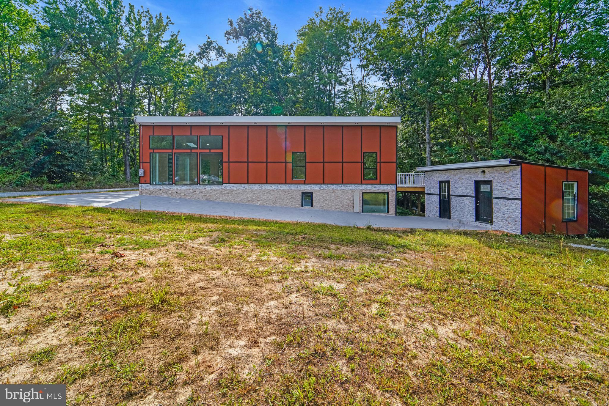 THOMAS - Residential