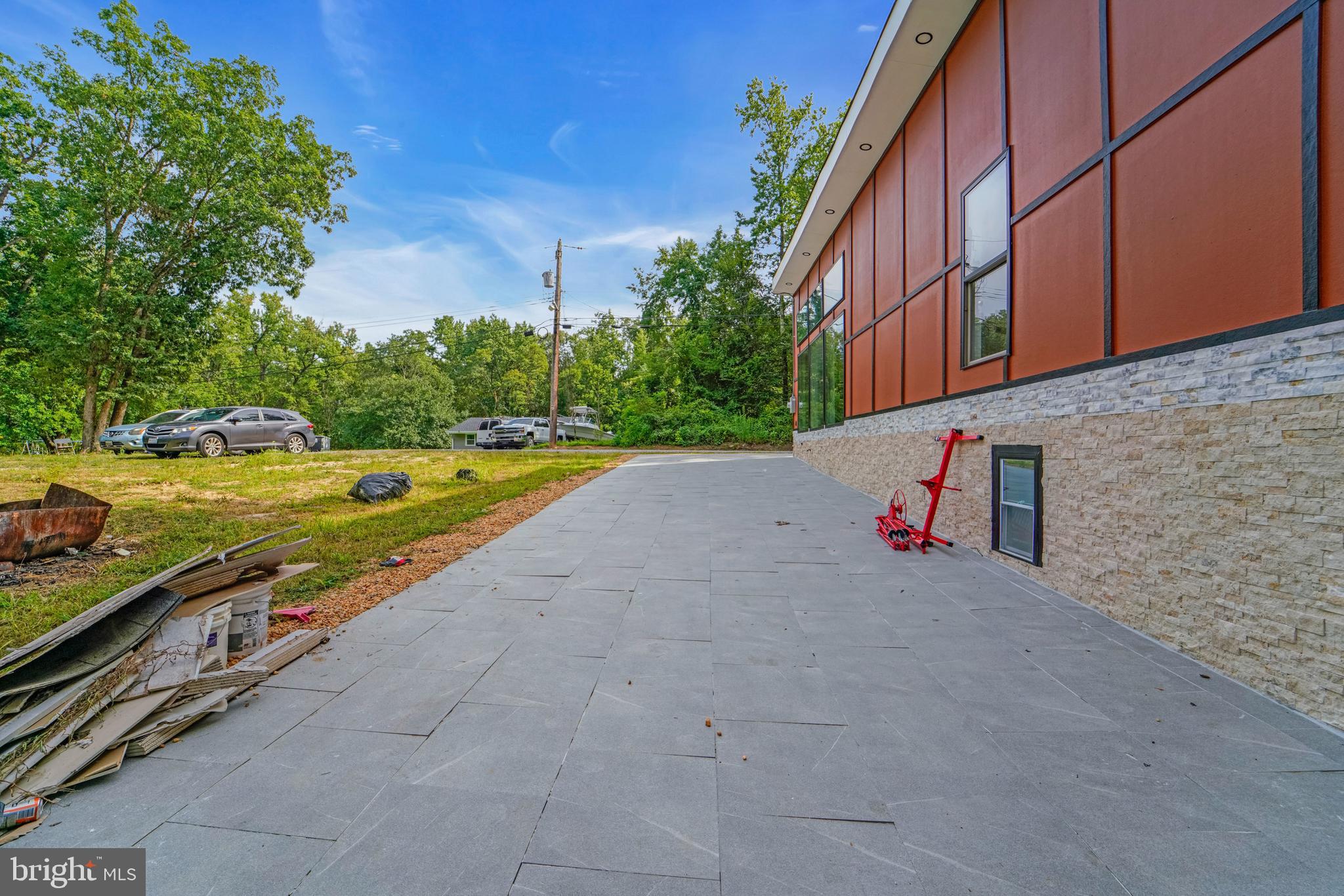 THOMAS - Residential