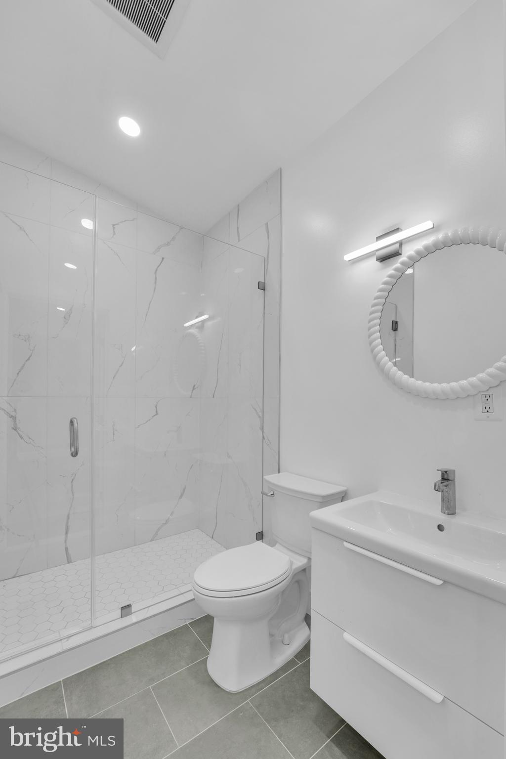 THOMAS - Residential