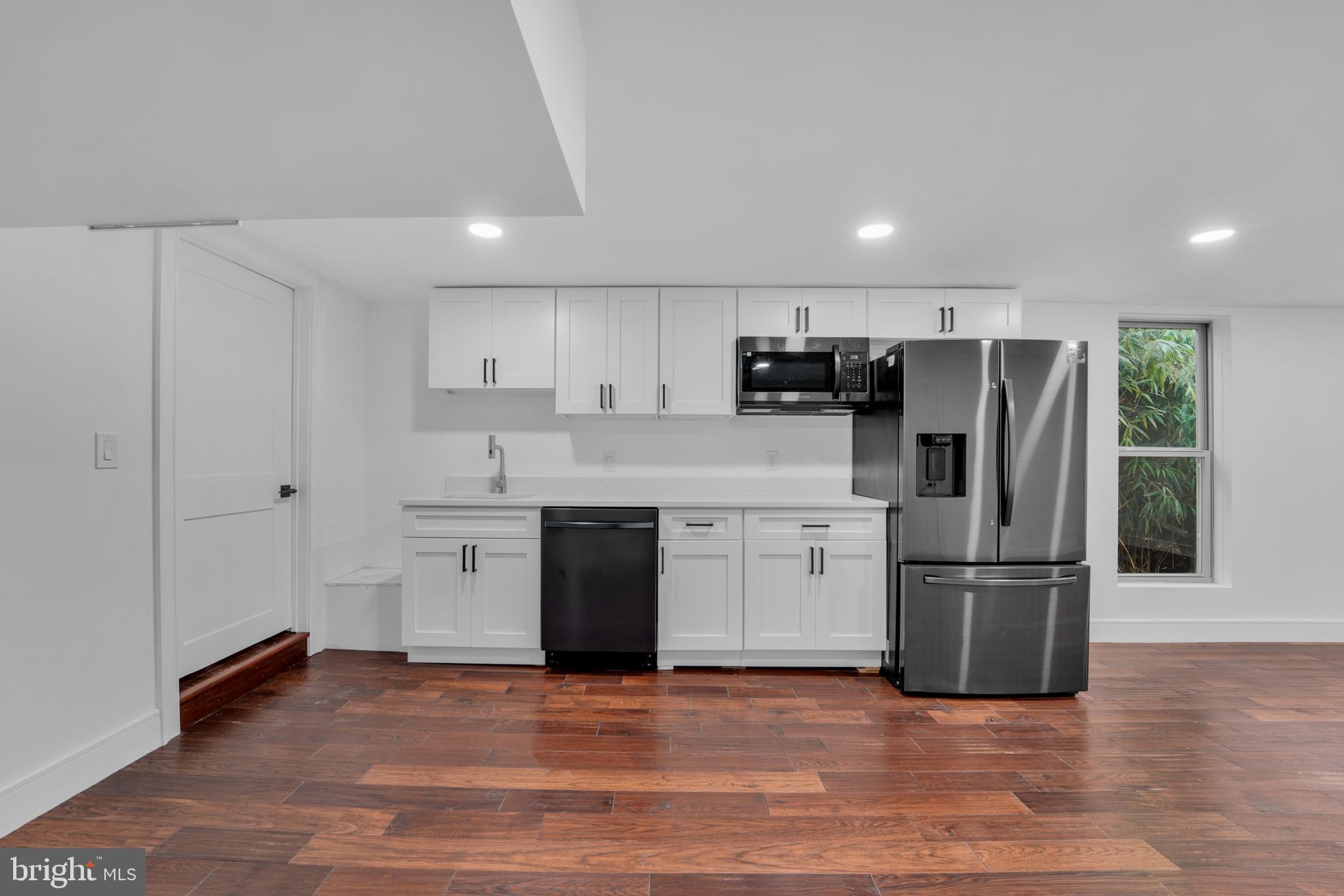 THOMAS - Residential