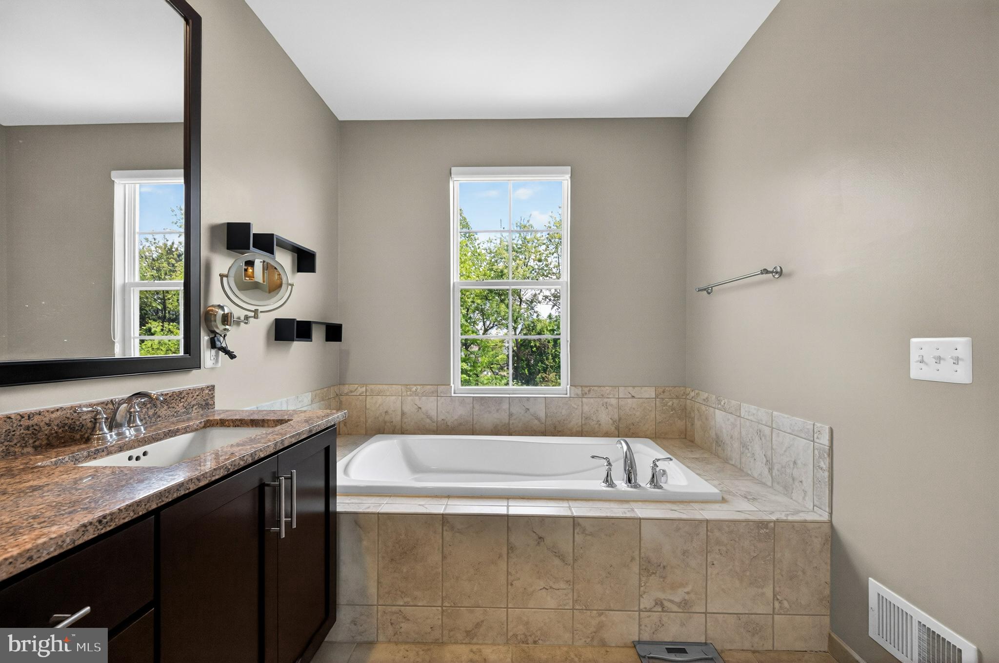 BRAMBLETON - Residential