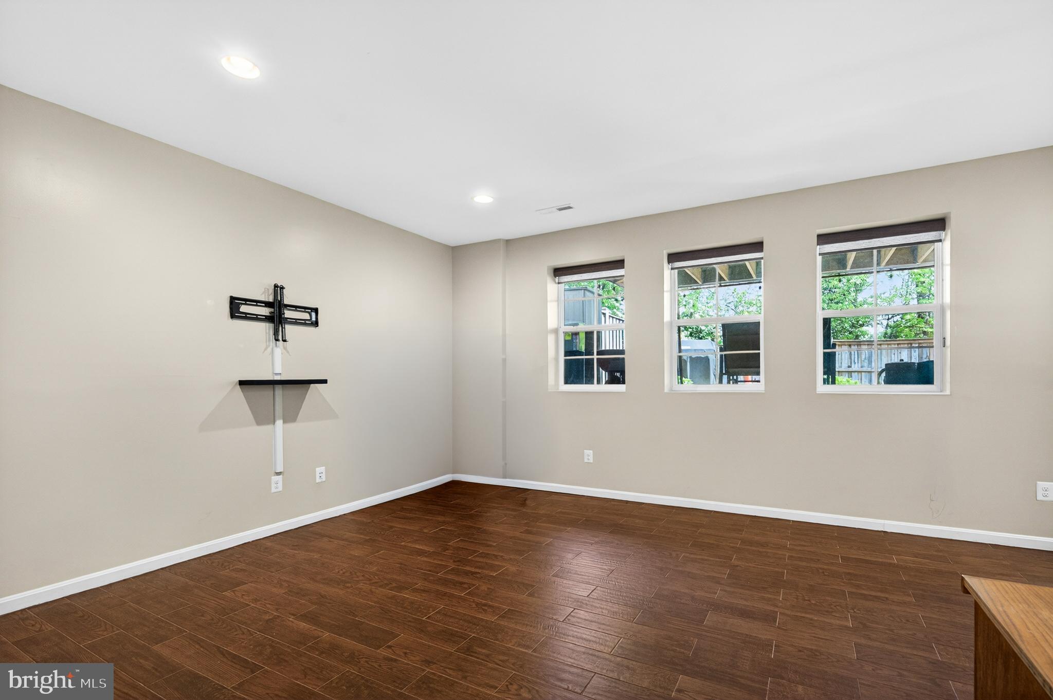 BRAMBLETON - Residential
