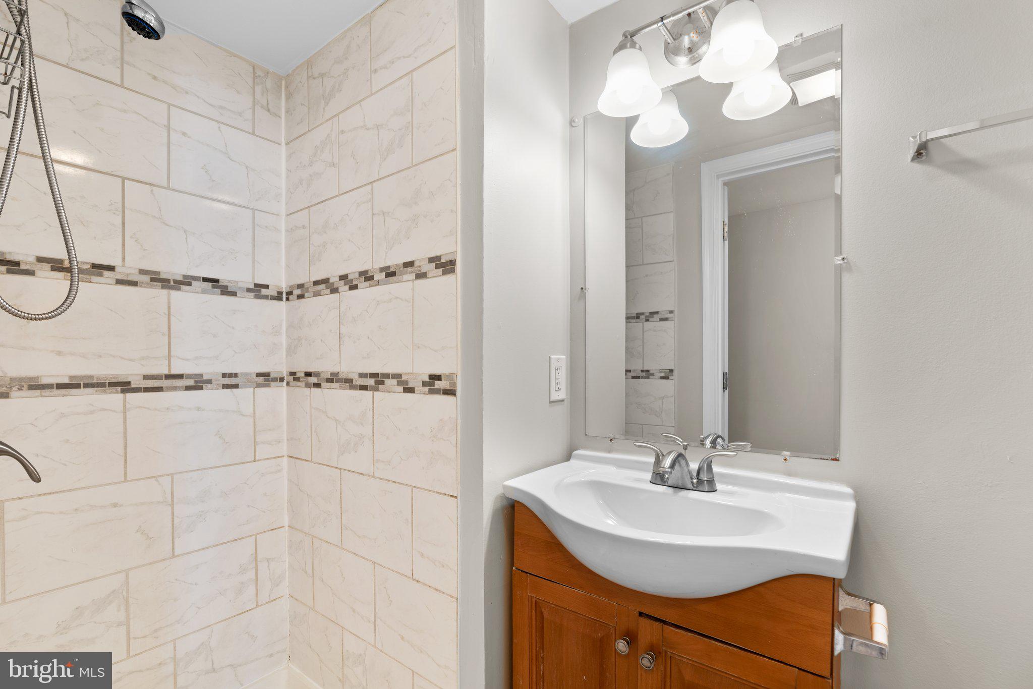 BELAIR-EDISON - Residential