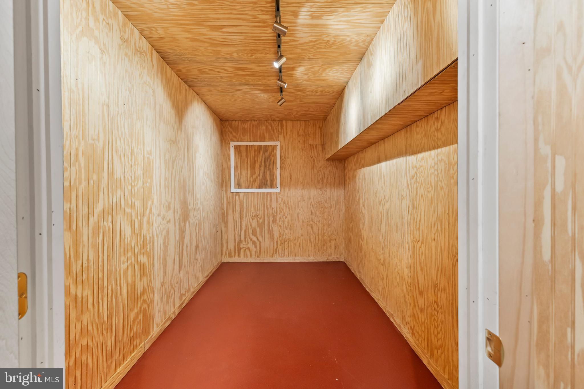 EASTPORT - Residential