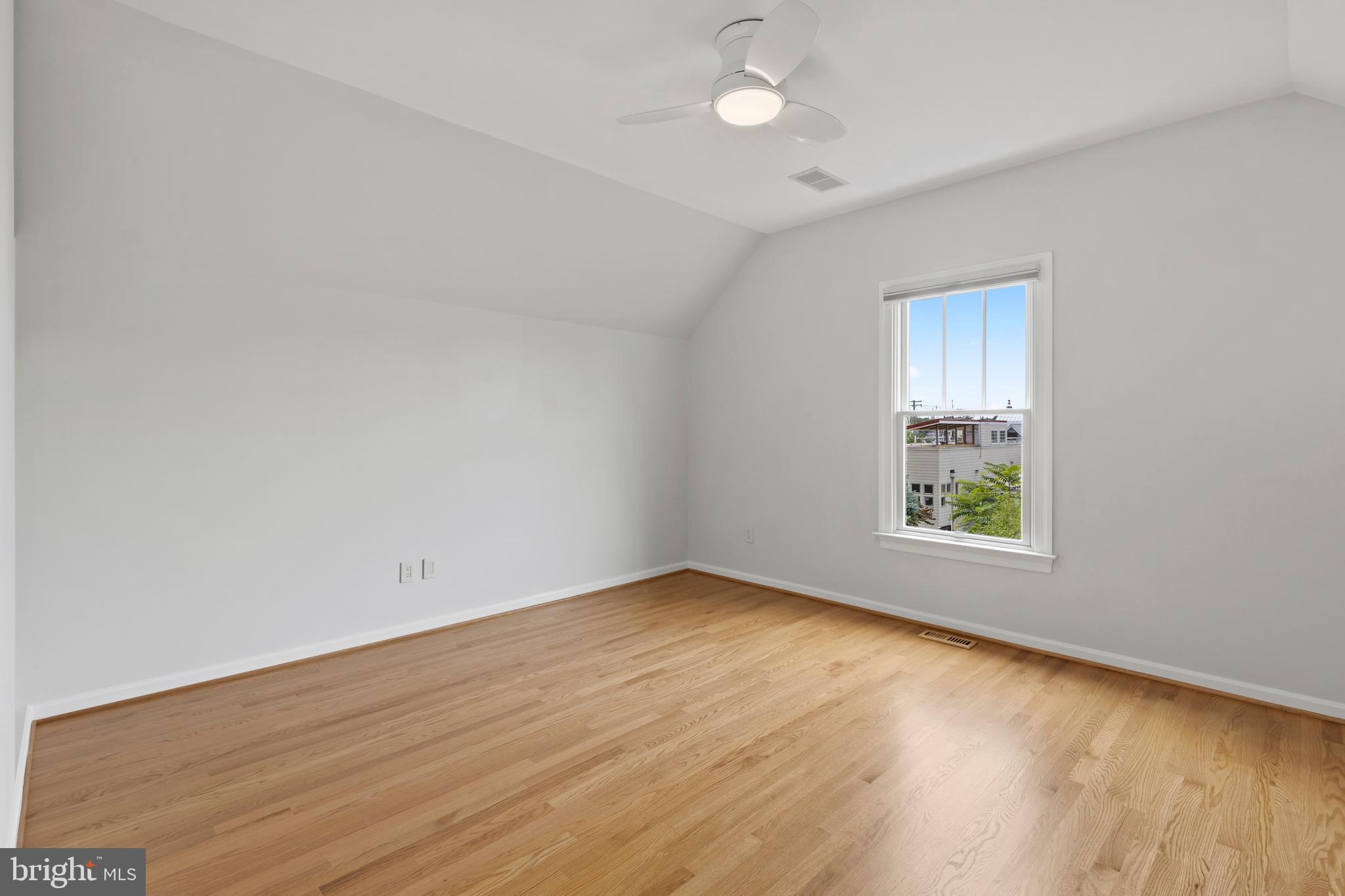 EASTPORT - Residential