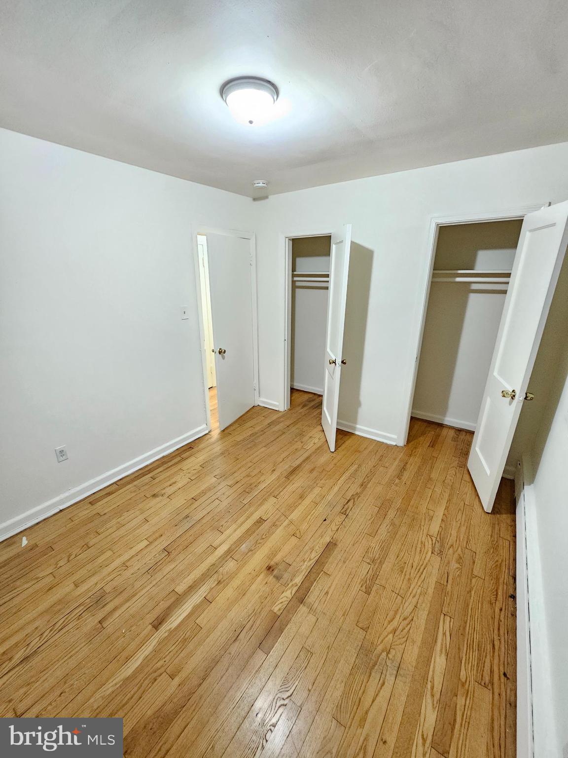 FOREST HILLS - Residential Lease