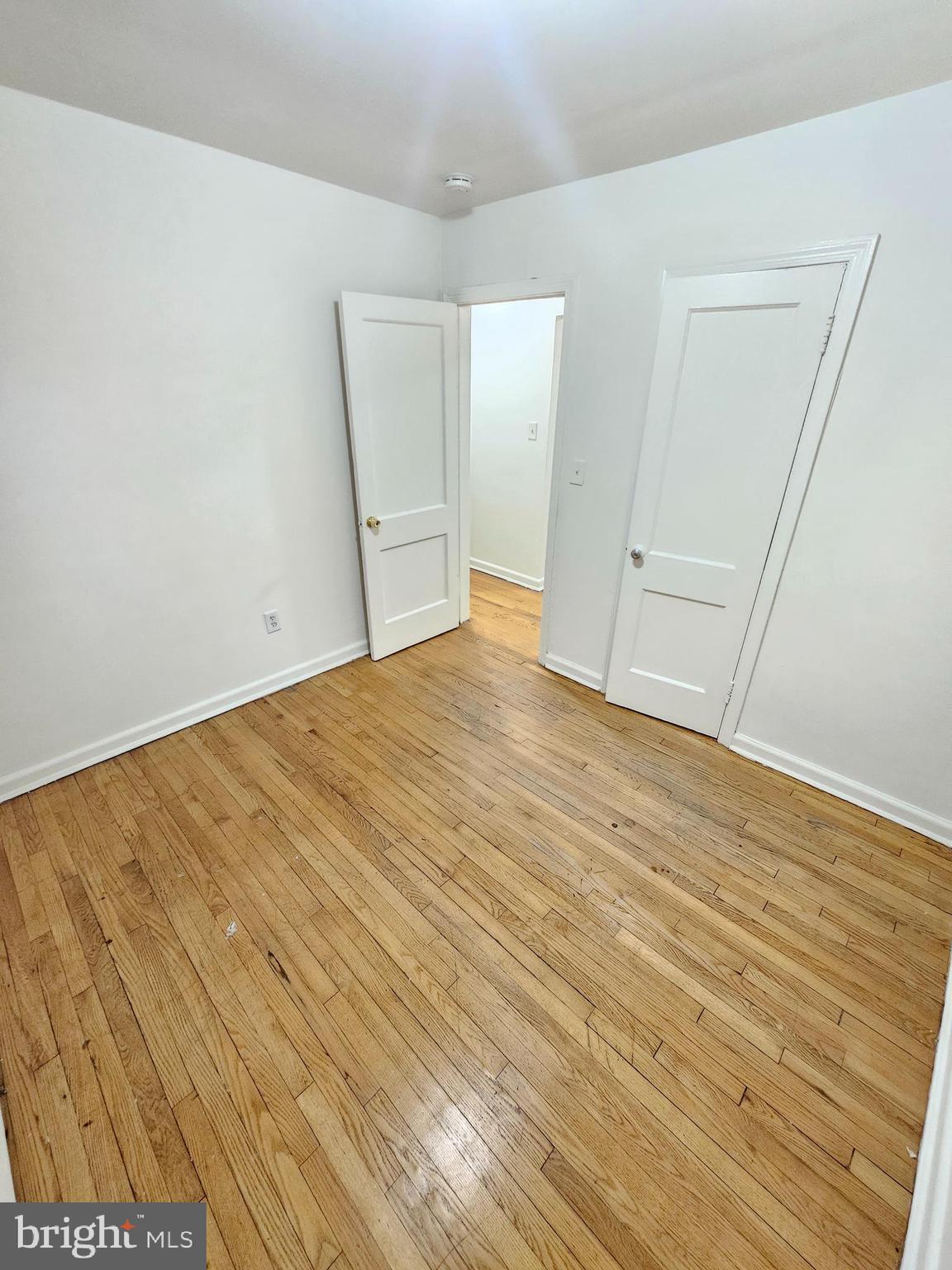 FOREST HILLS - Residential Lease