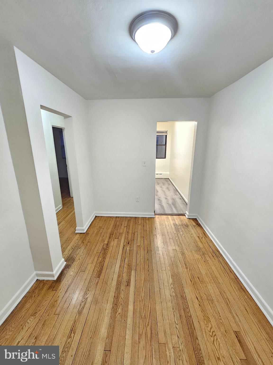 FOREST HILLS - Residential Lease