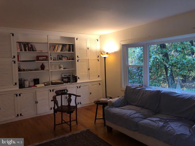 HILLBROOK FOREST - Residential Lease