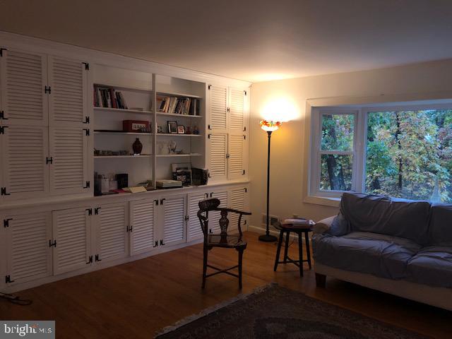 HILLBROOK FOREST - Residential Lease