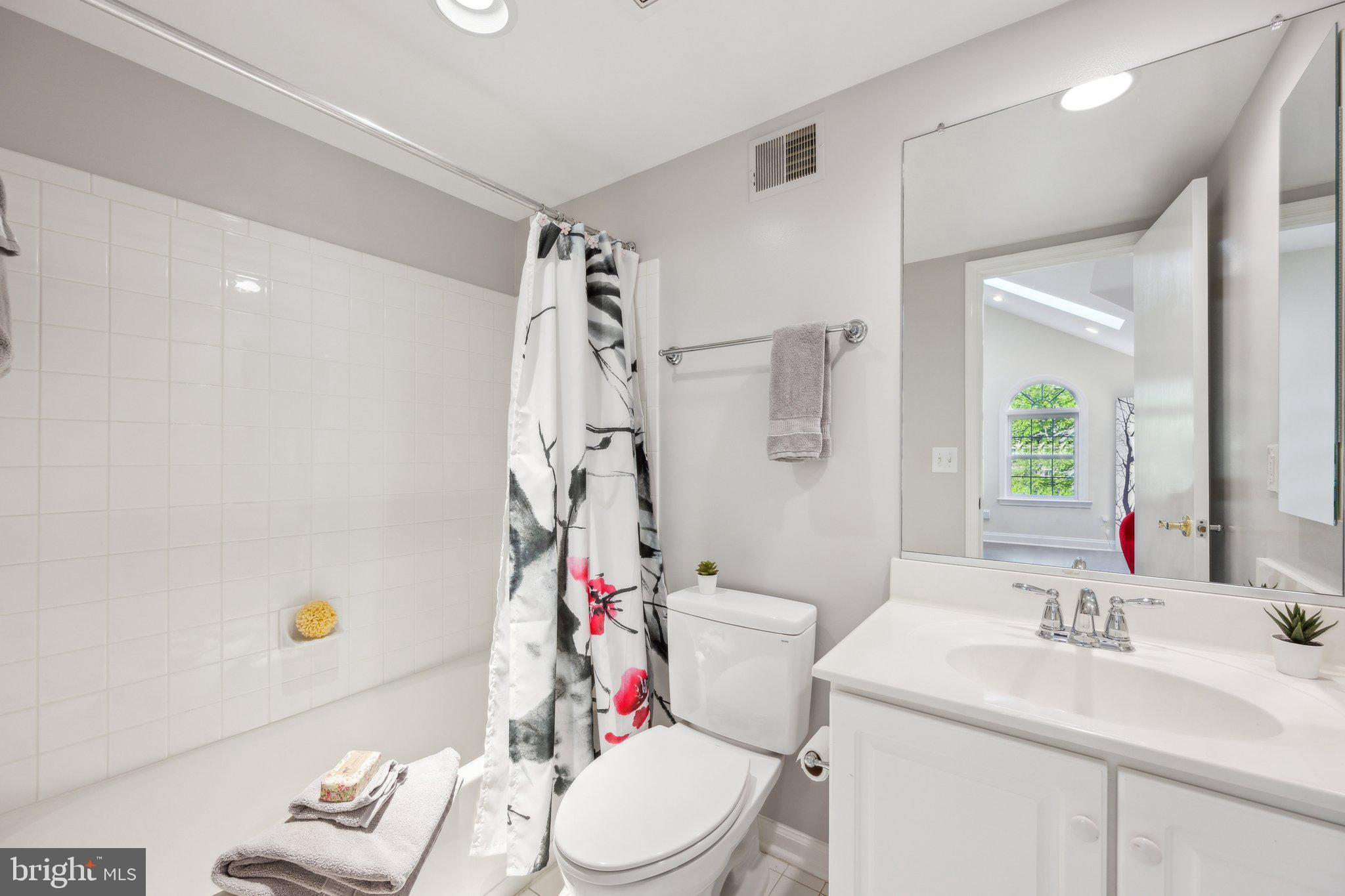 PALISADES PARK - Residential