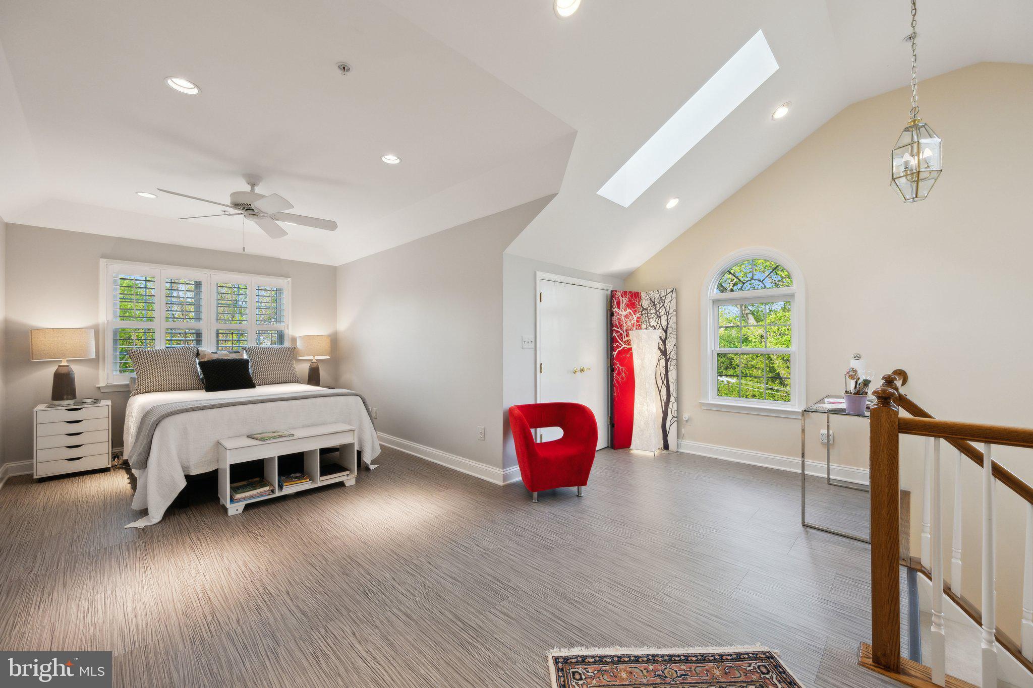 PALISADES PARK - Residential