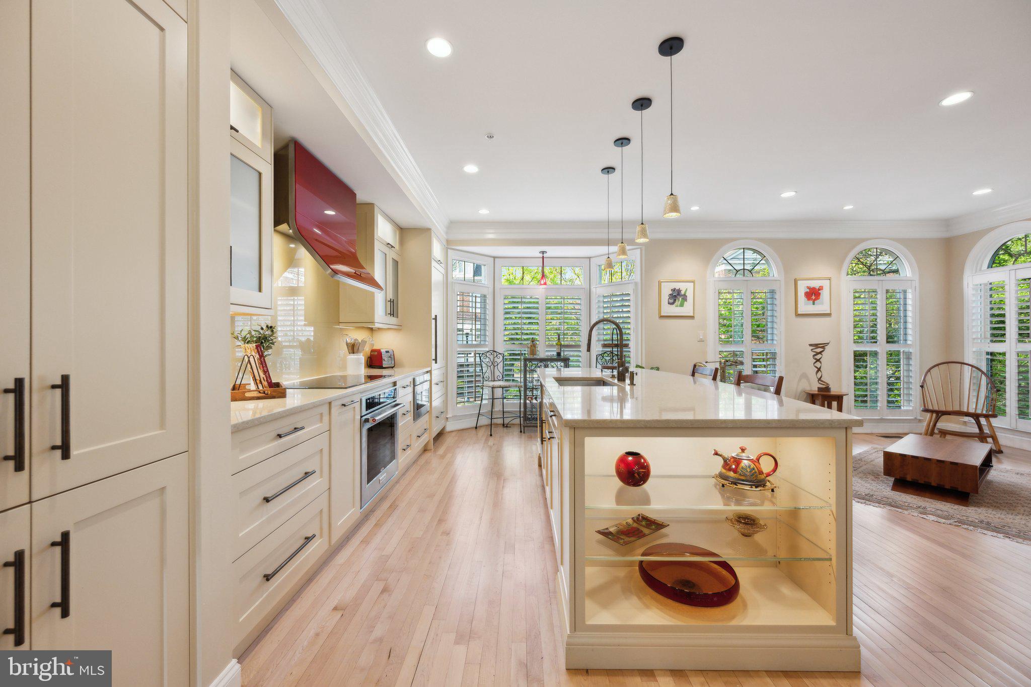 PALISADES PARK - Residential