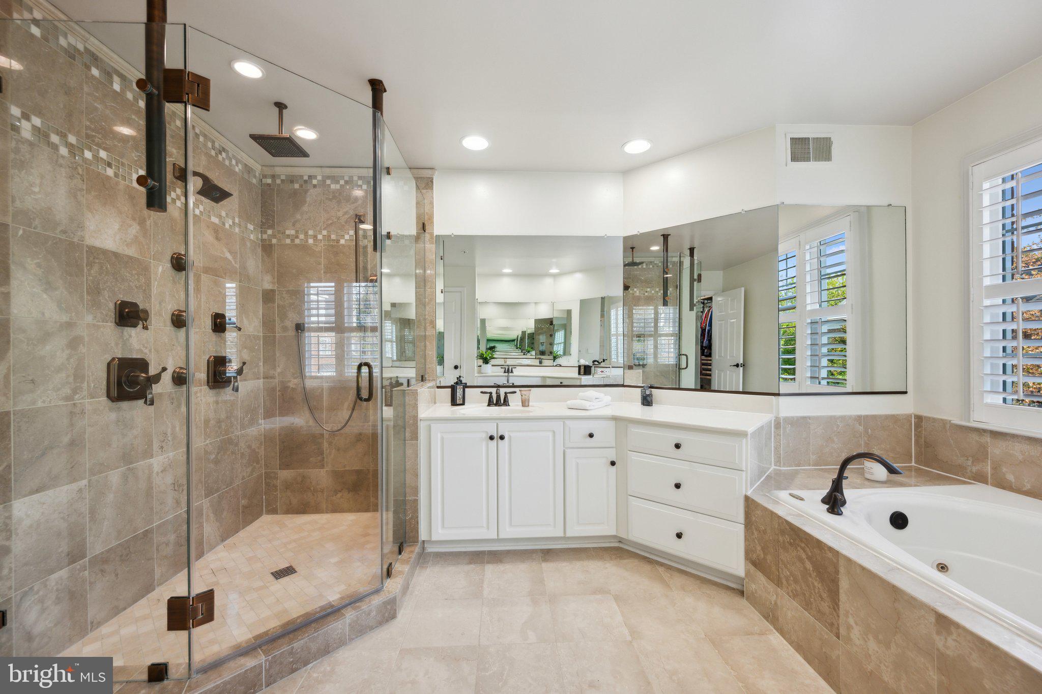 PALISADES PARK - Residential