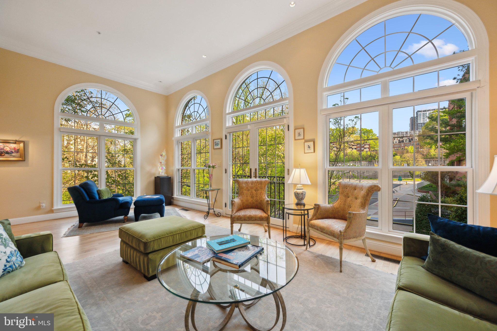 PALISADES PARK - Residential