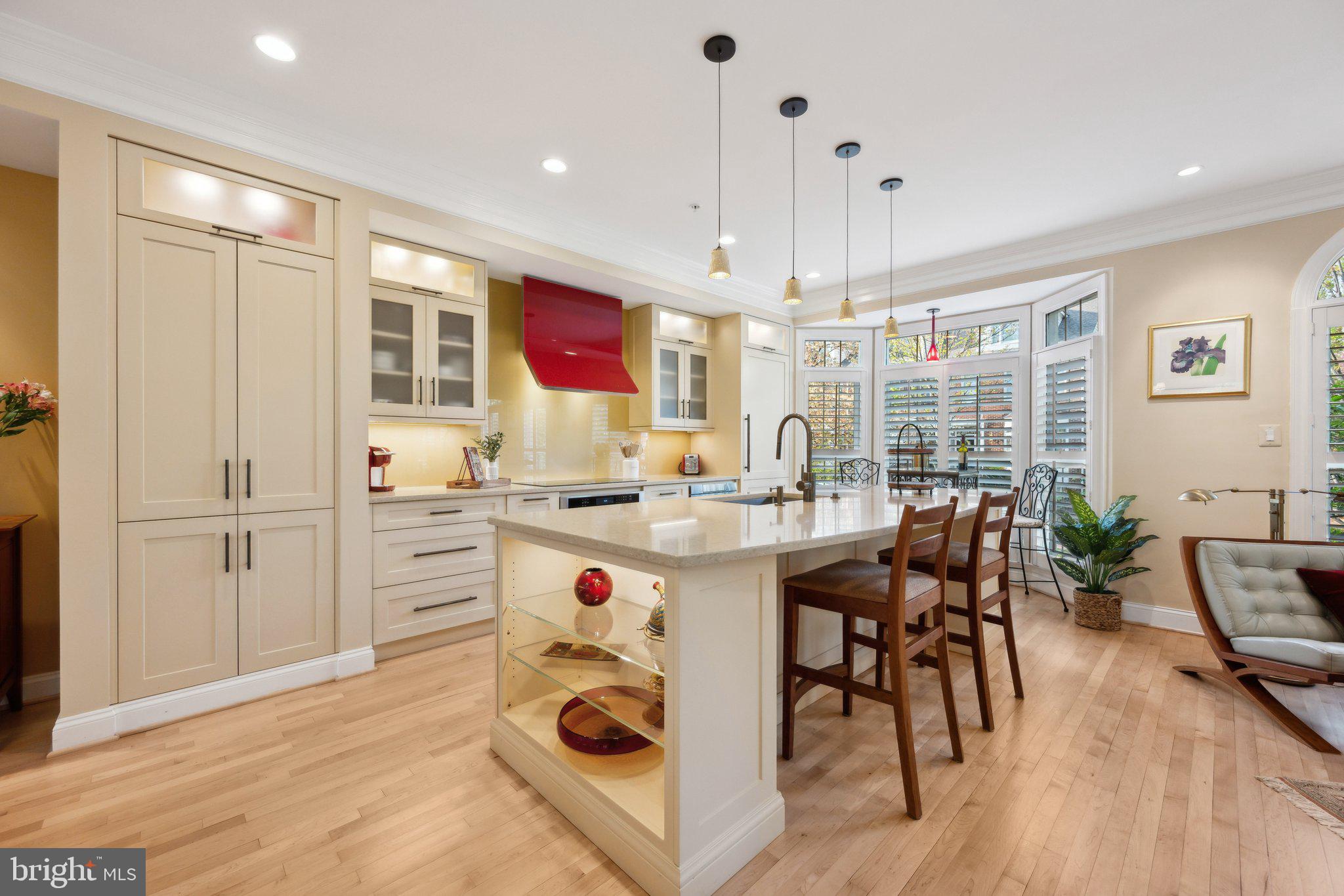 PALISADES PARK - Residential