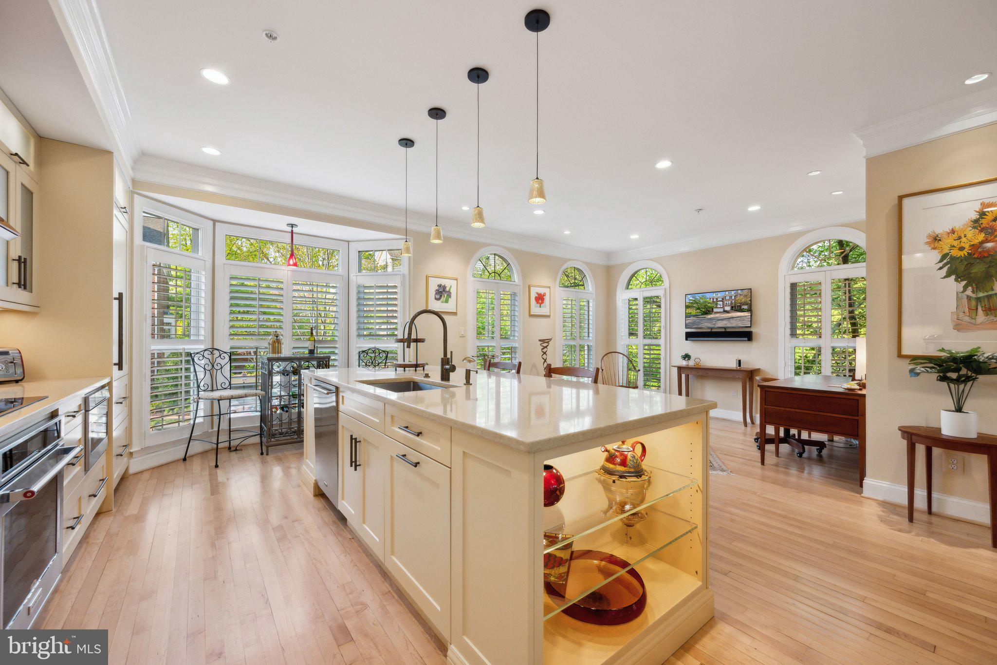 PALISADES PARK - Residential