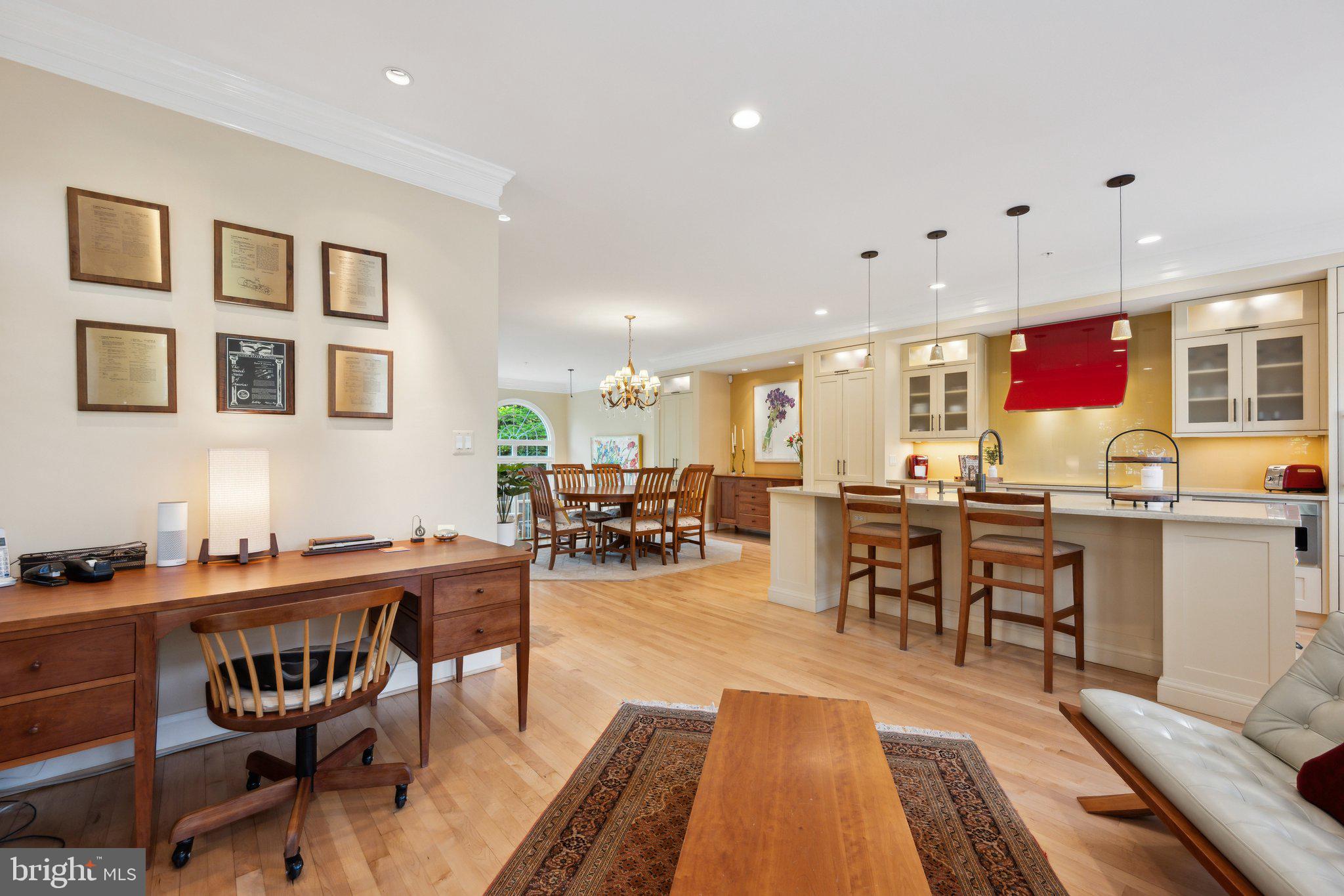 PALISADES PARK - Residential