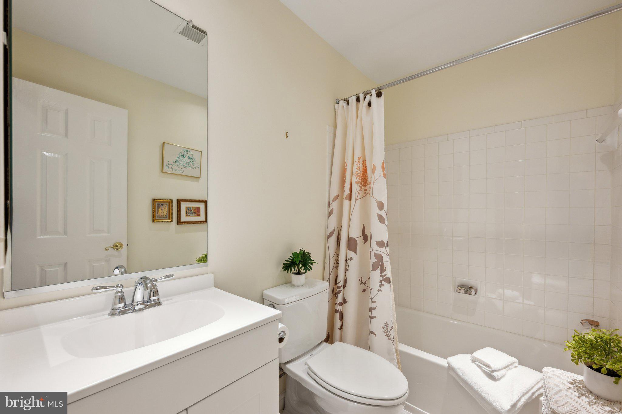 PALISADES PARK - Residential