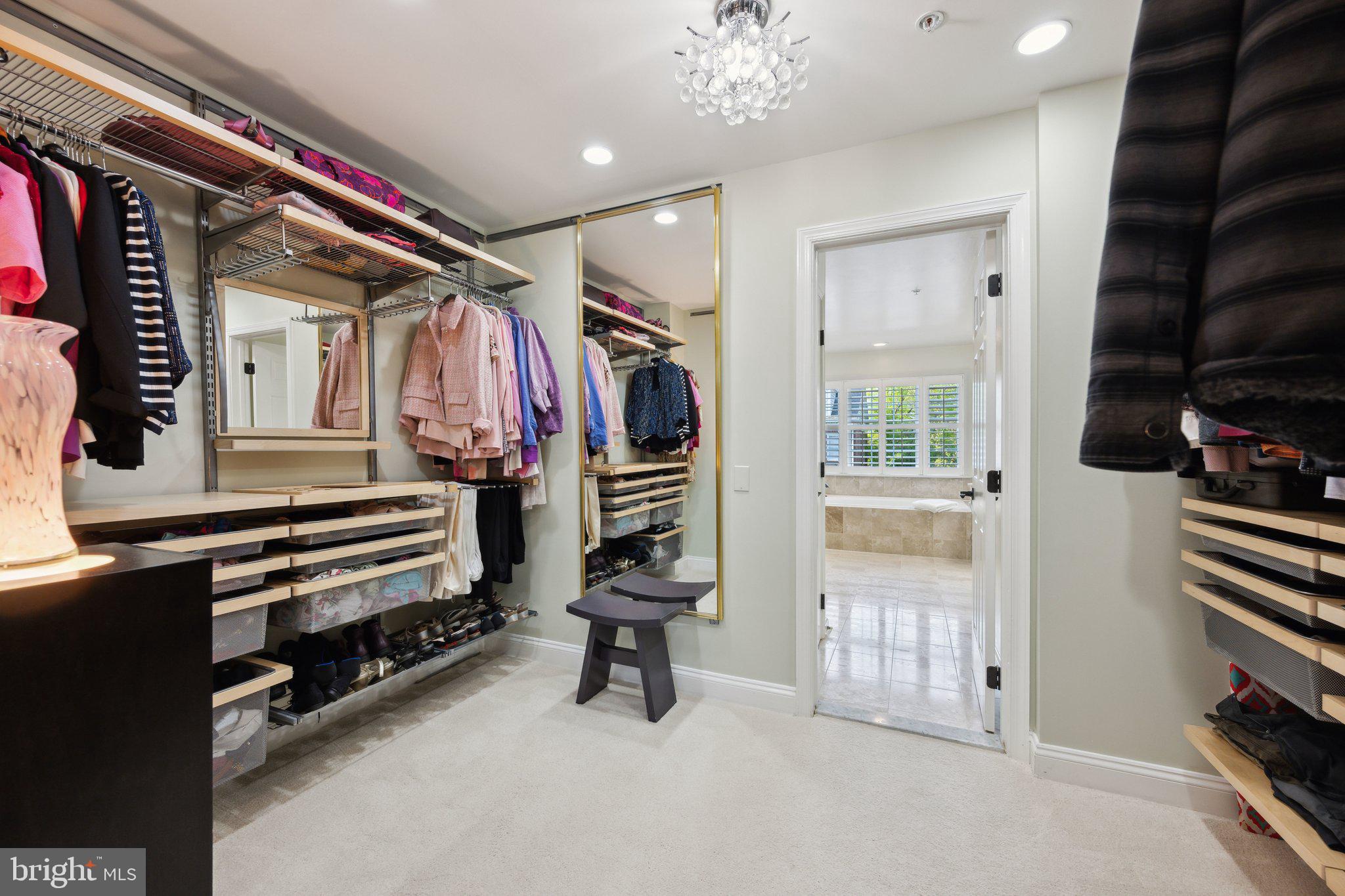 PALISADES PARK - Residential