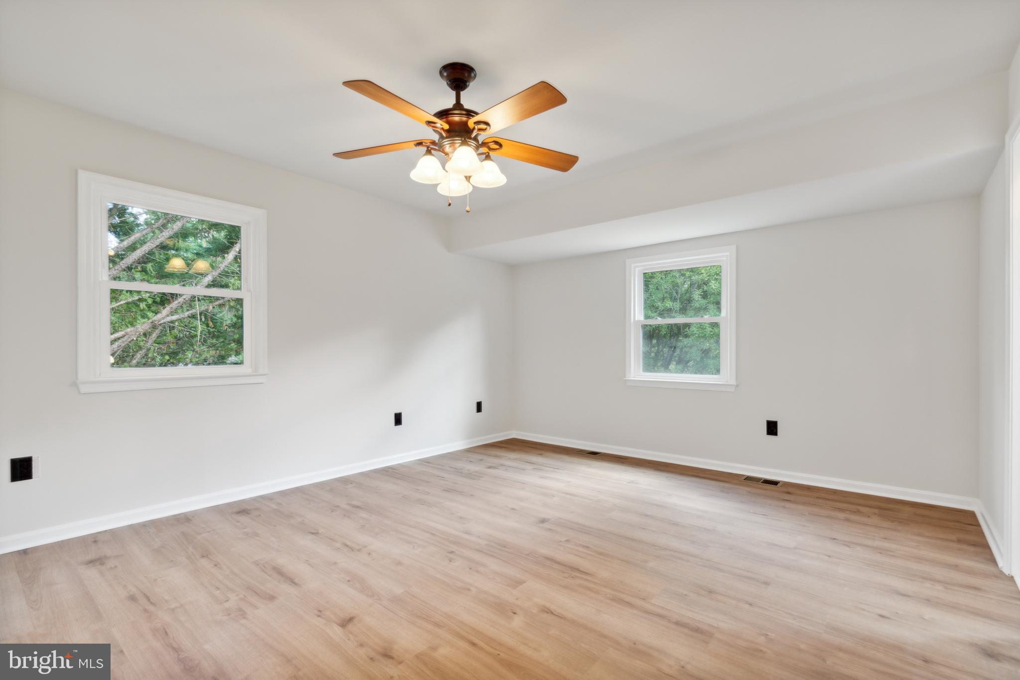 MOUNTAIN VIEW - Residential