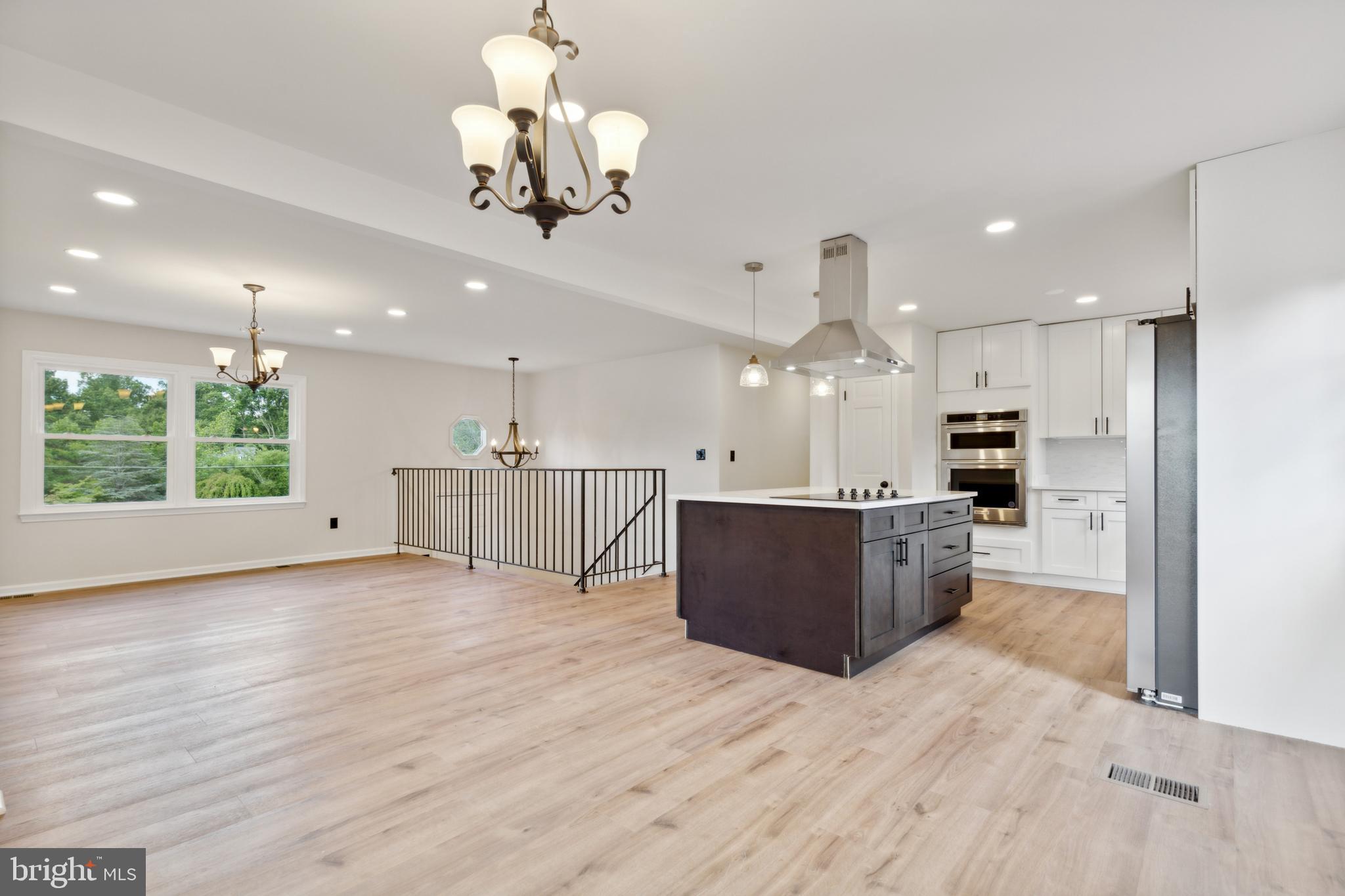 MOUNTAIN VIEW - Residential