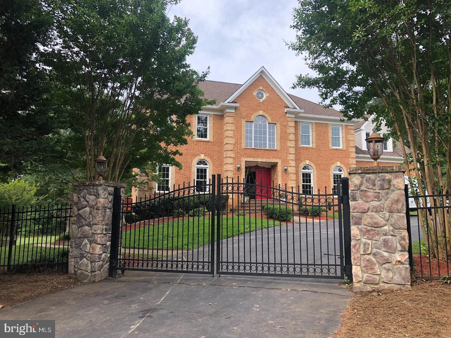 LEWIS PARK - Residential Lease