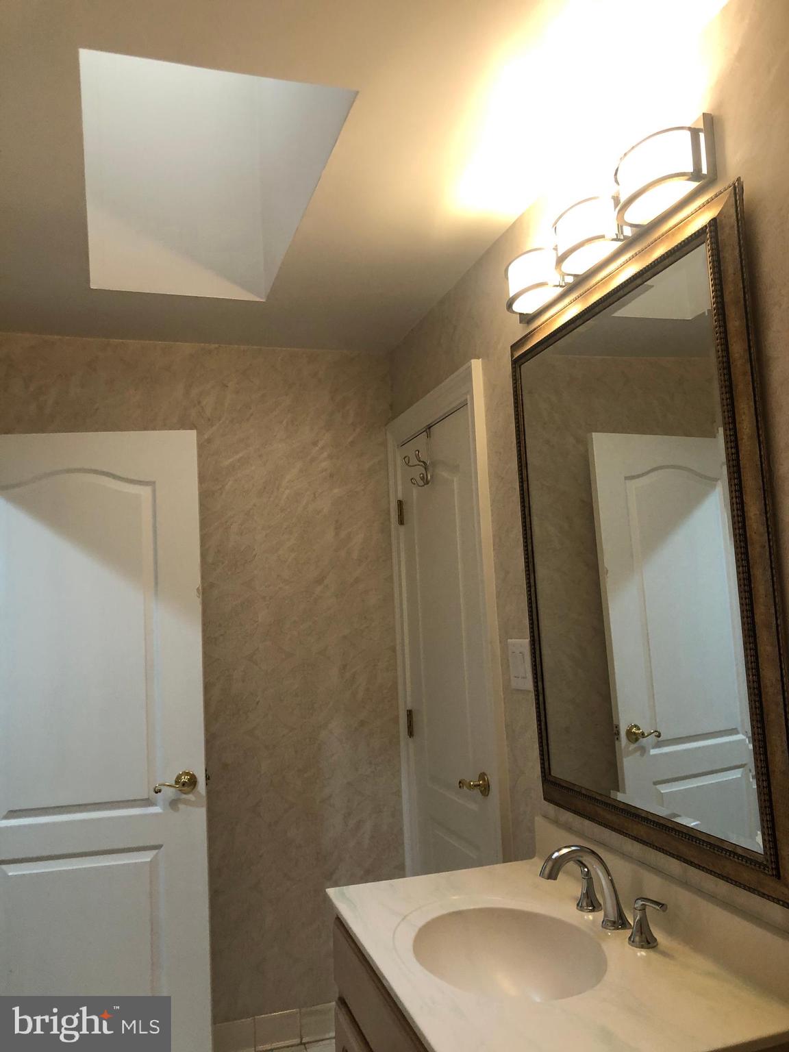 LEWIS PARK - Residential Lease