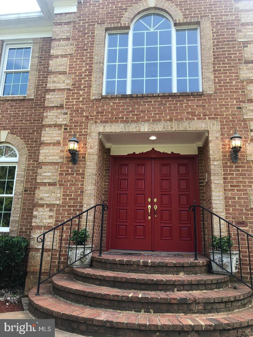 LEWIS PARK - Residential Lease