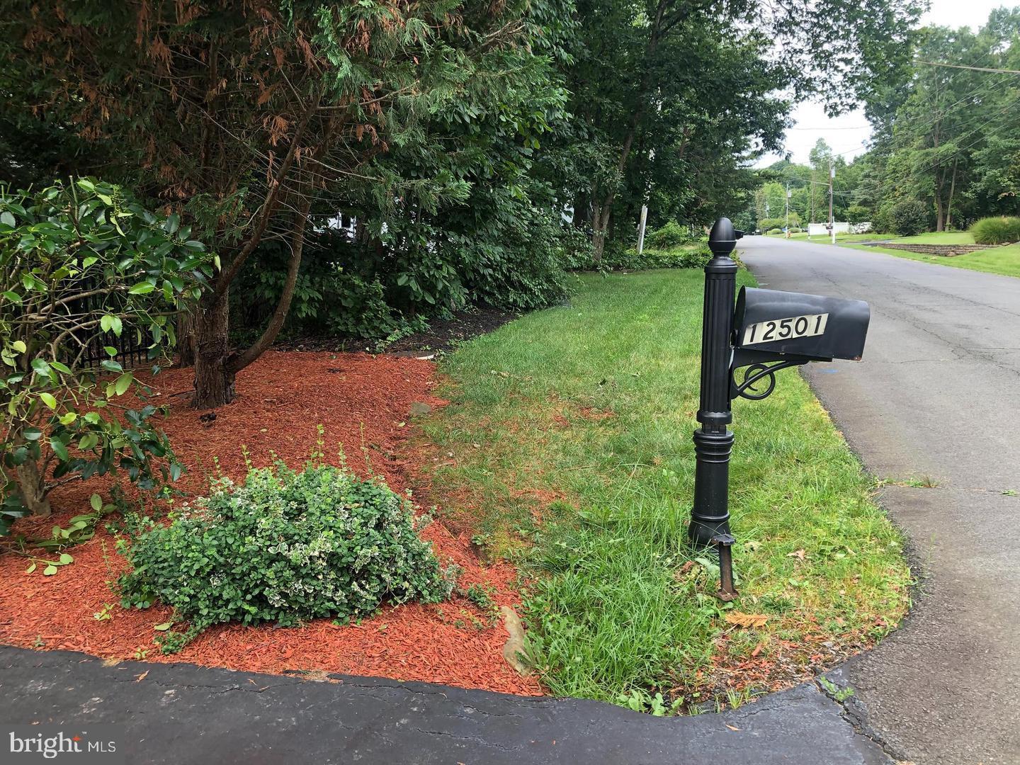 LEWIS PARK - Residential Lease