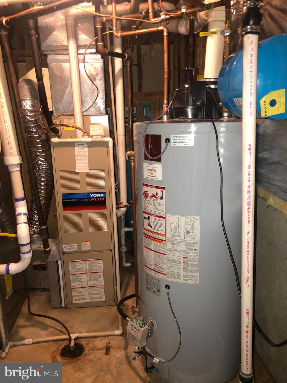 LEWIS PARK - Residential Lease