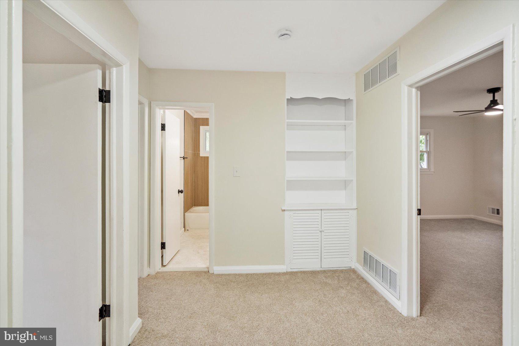 WOODMOOR ESTATES - Residential