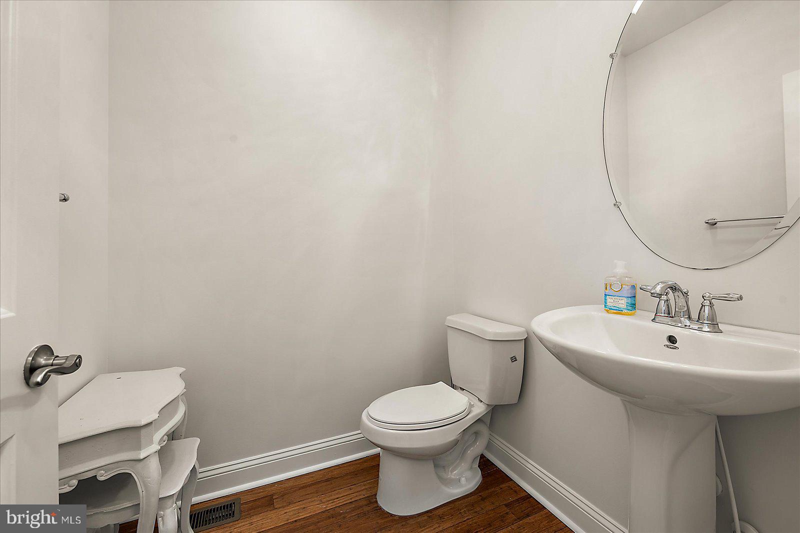 CAPE ISLE OF WIGHT - Residential