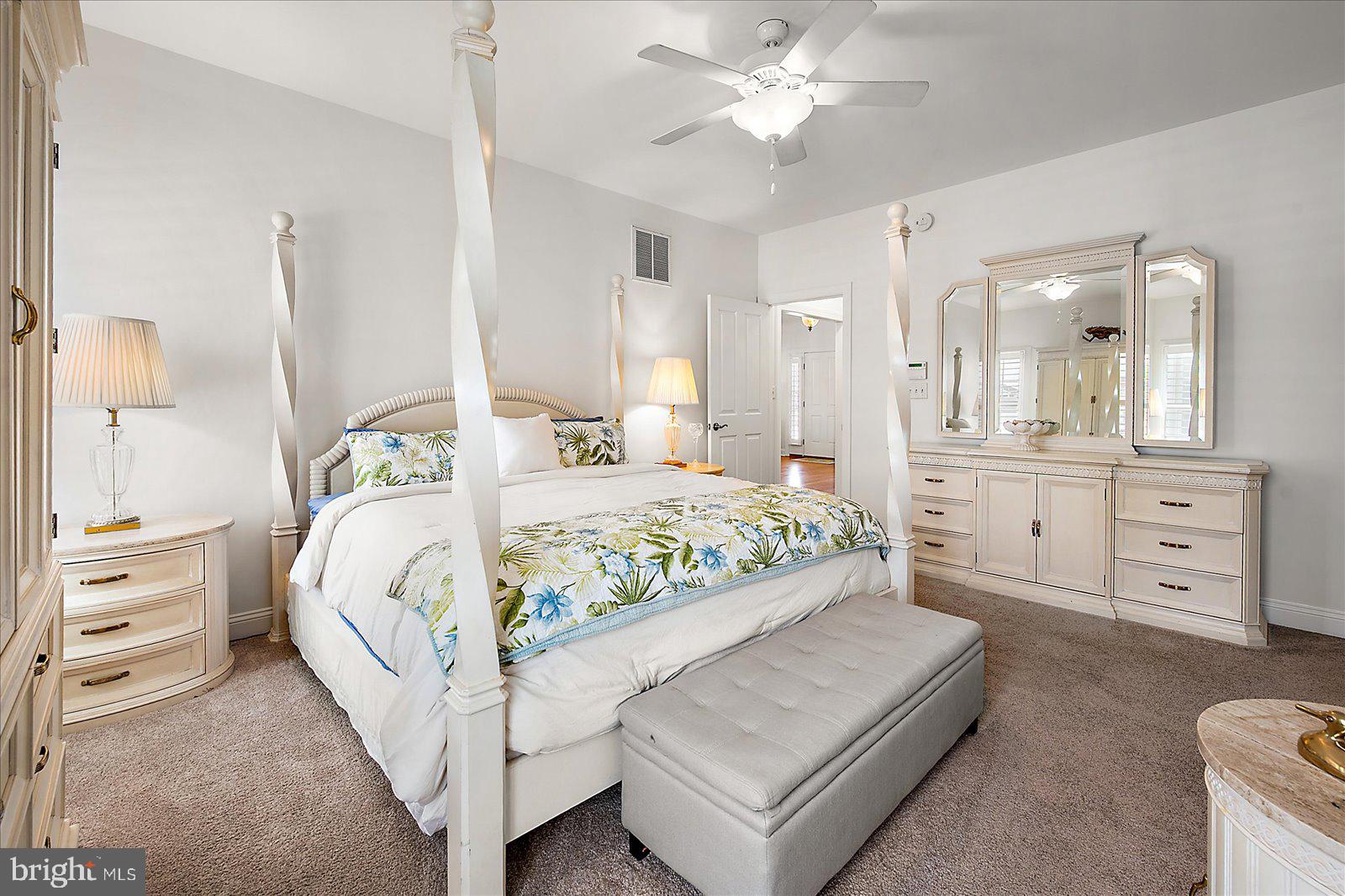 CAPE ISLE OF WIGHT - Residential